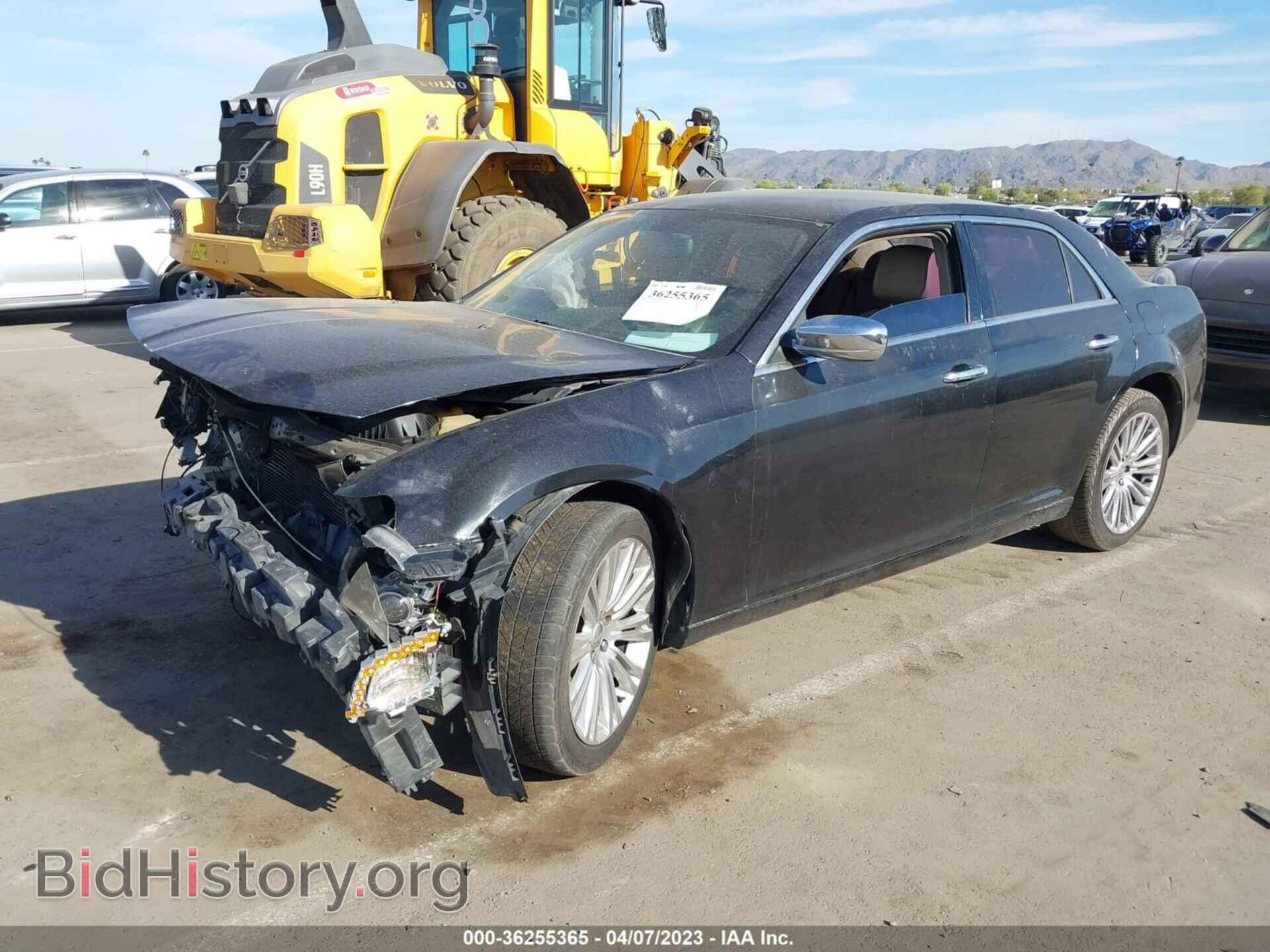 2011 CHRYSLER 300 - VIN: 2C3CA5CG6BH538673 - Фото 2