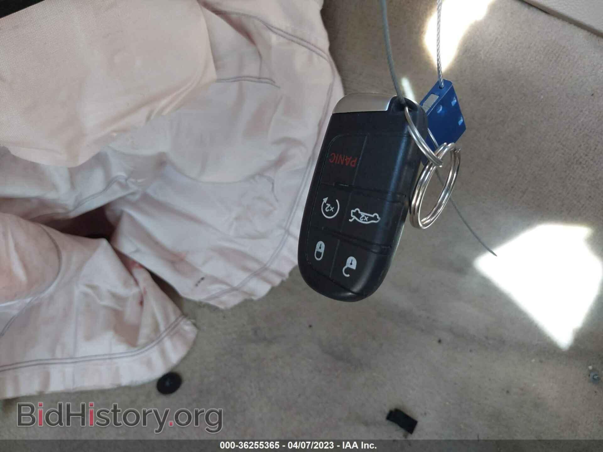 2011 CHRYSLER 300 - VIN: 2C3CA5CG6BH538673 - Фото 11
