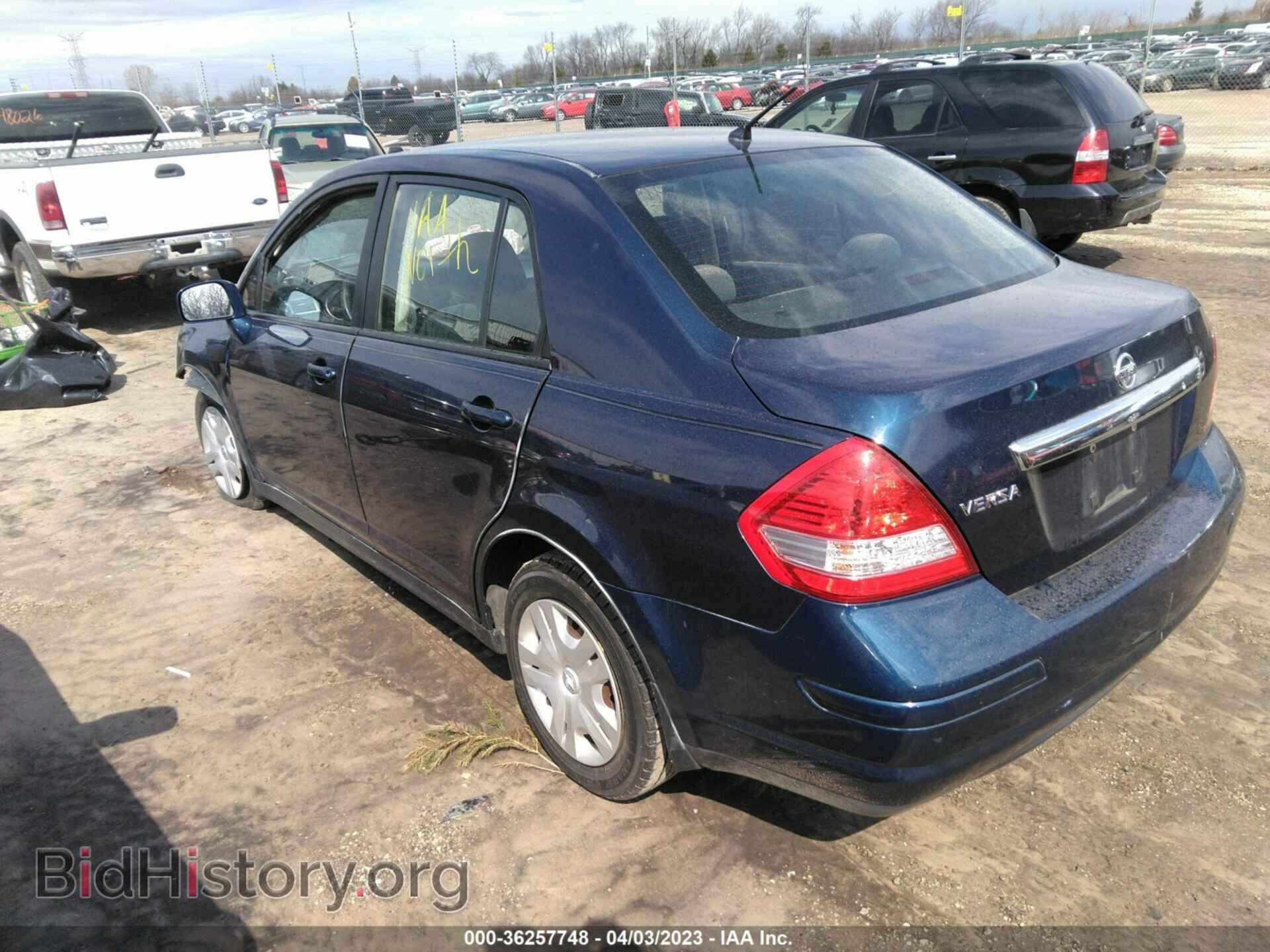 2011 NISSAN VERSA - VIN: 3N1BC1AP0BL413563 - Фото 3