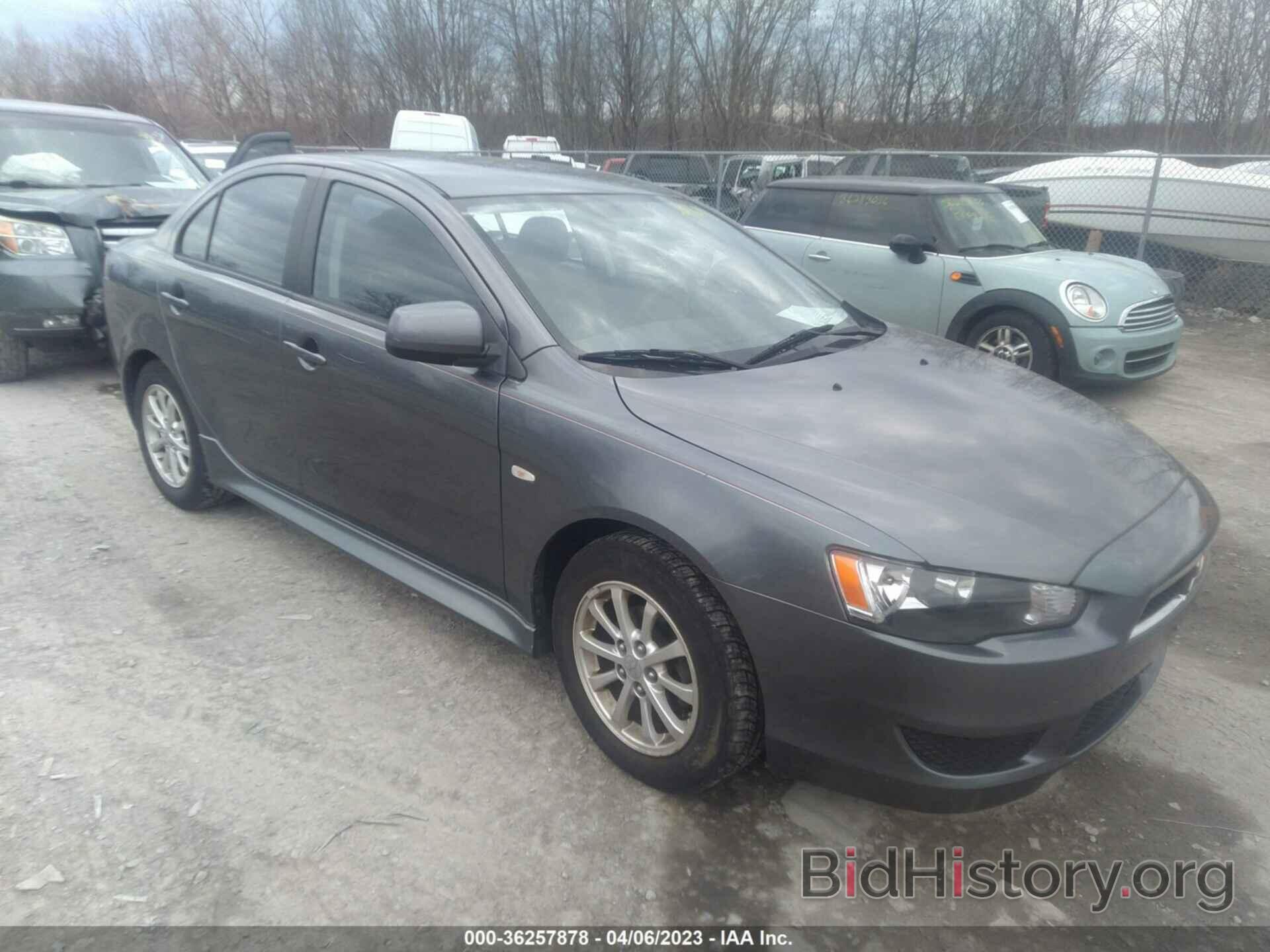 Photo JA32U2FU5BU015798 - MITSUBISHI LANCER 2011