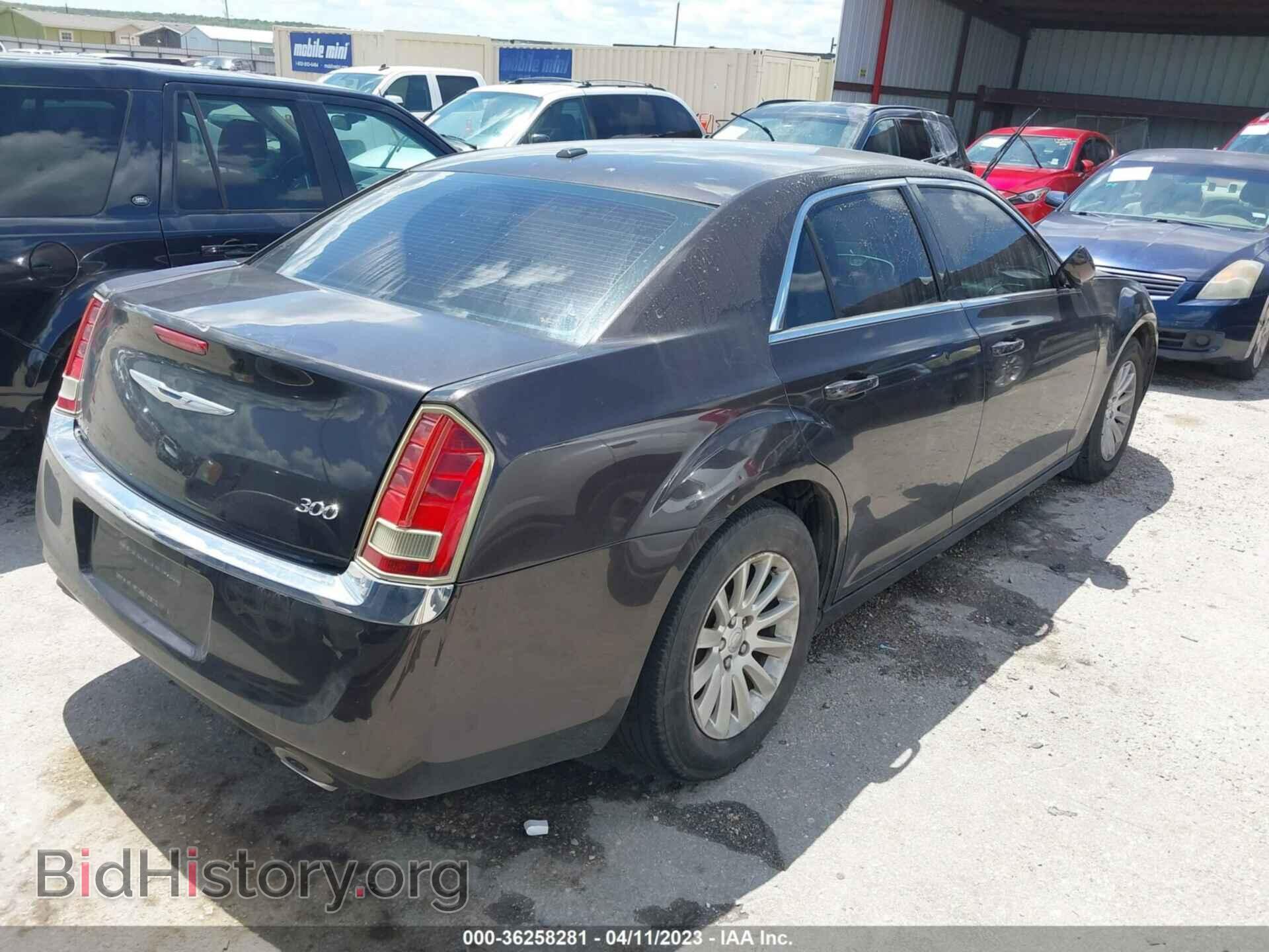 2012 CHRYSLER 300 - VIN: 2C3CCAAG2CH144529 - Photo 4
