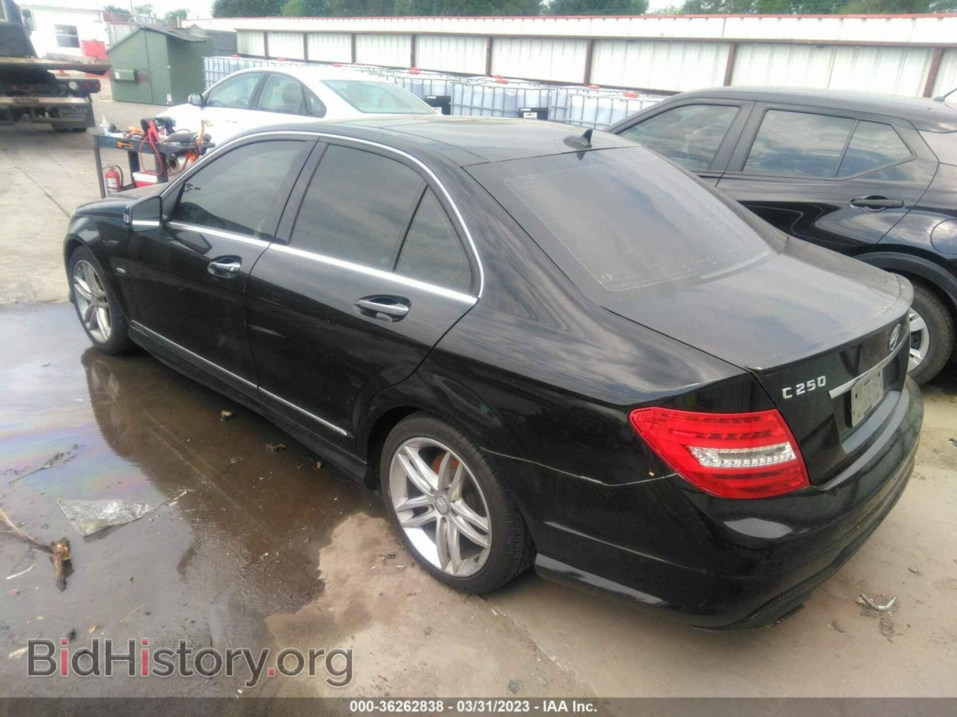 2012 MERCEDES-BENZ C-CLASS - VIN: WDDGF4HB2CR208848 - Фото 3