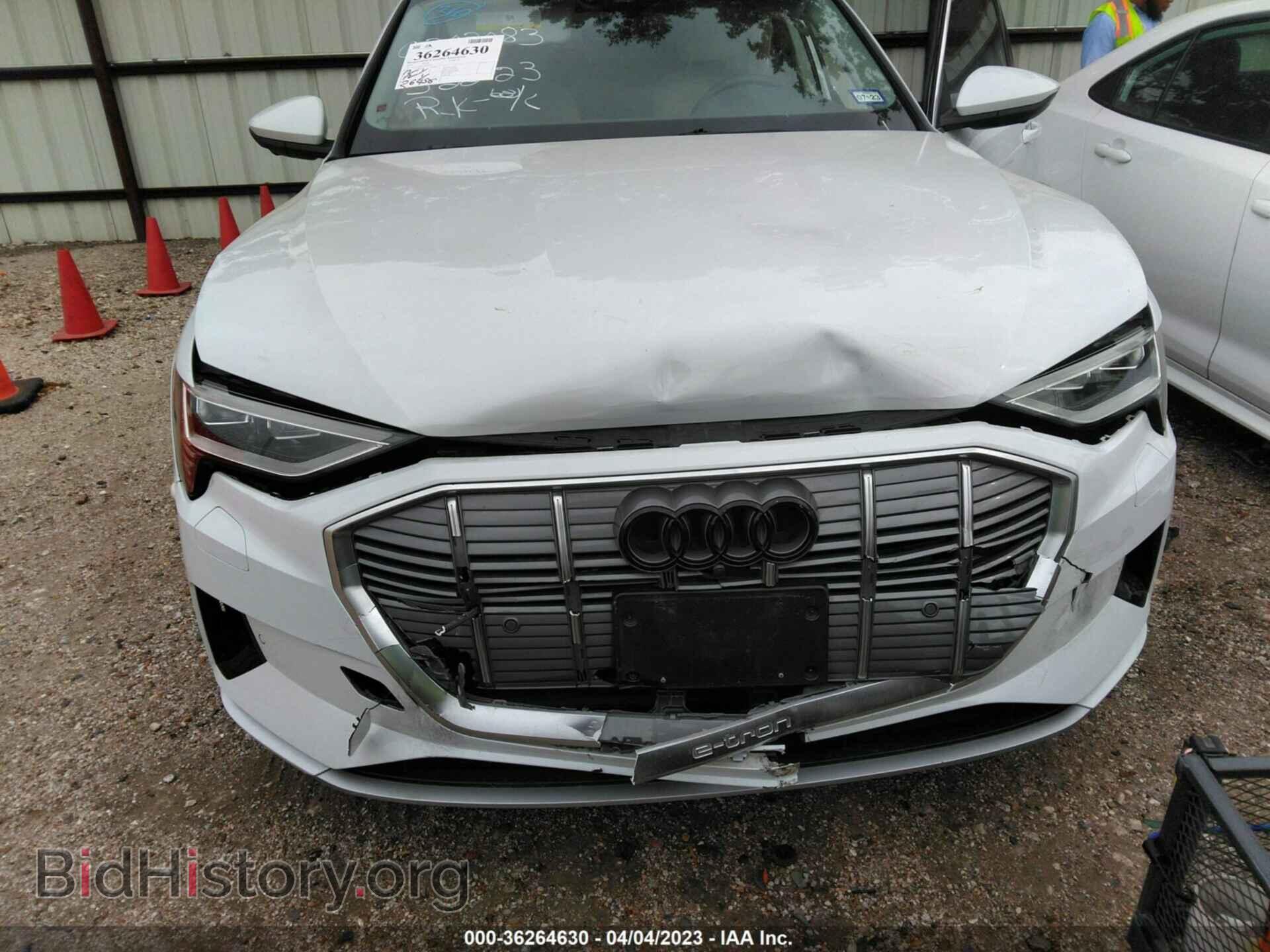2019 AUDI E-TRON - VIN: WA1LAAGE7KB020913 - Фото 6