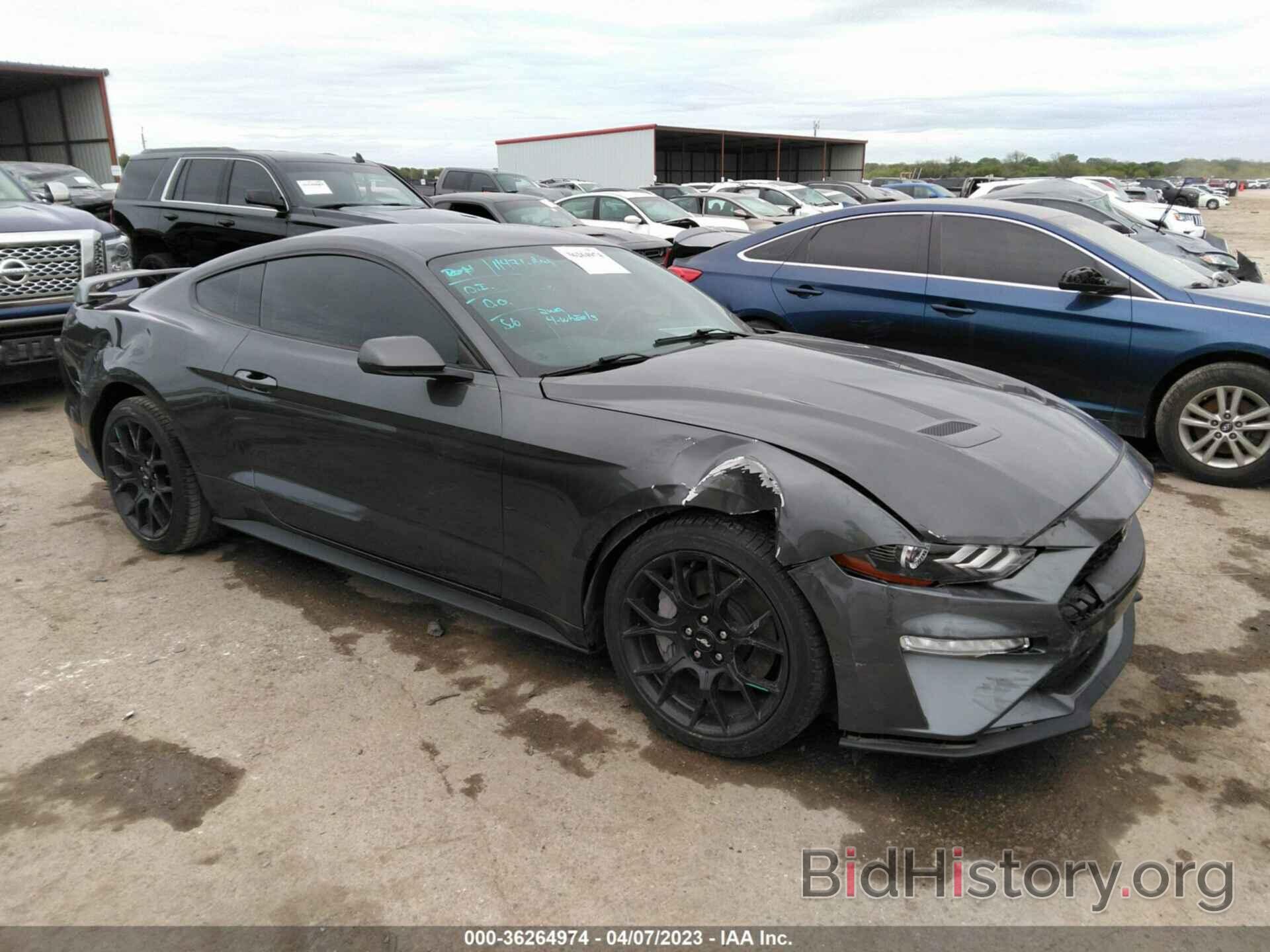Photo 1FA6P8TH6J5142143 - FORD MUSTANG 2018
