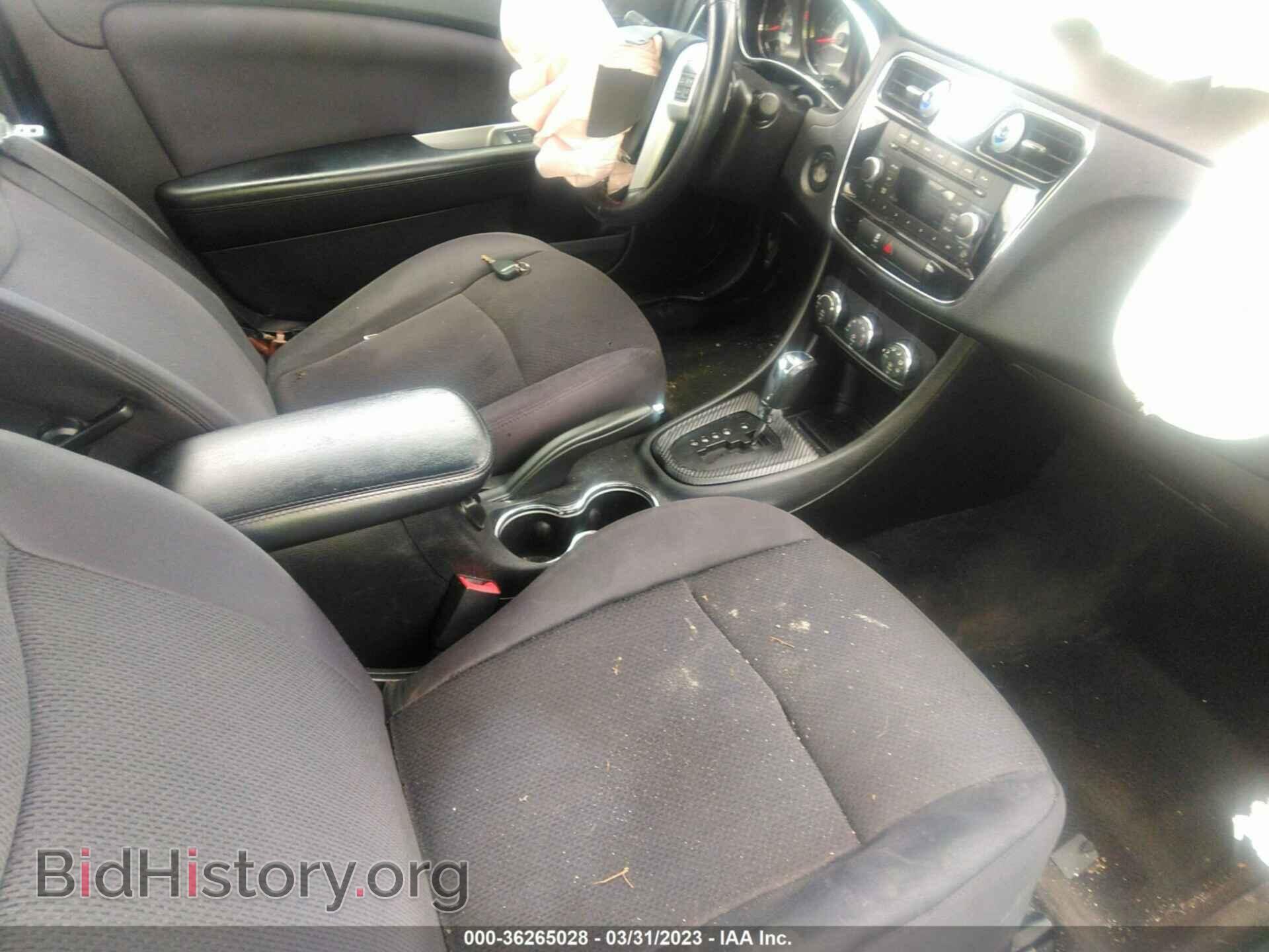 2012 CHRYSLER 200 - VIN: 1C3BCBEGXCN281530 - Фото 5
