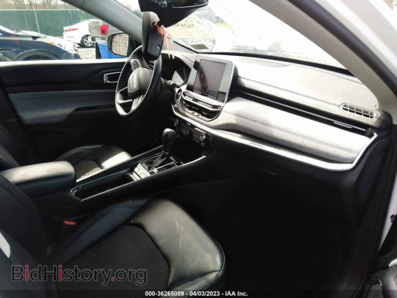 2022 Jeep COMPASS (VIN 3C4NJDBB6NT122932) — photo 5 of 12