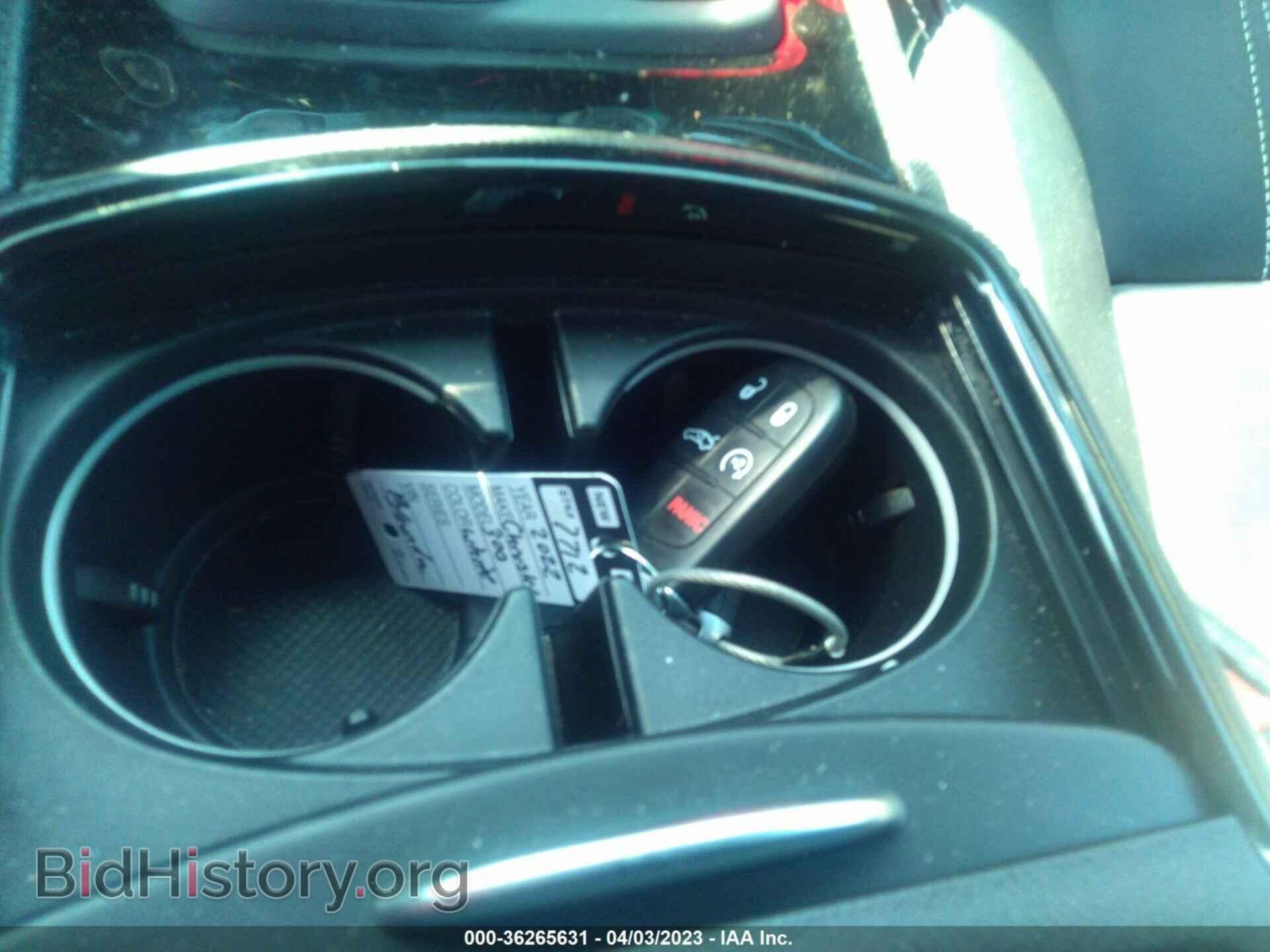2022 CHRYSLER 300 - VIN: 2C3CCABG4NH158708 - Фото 11