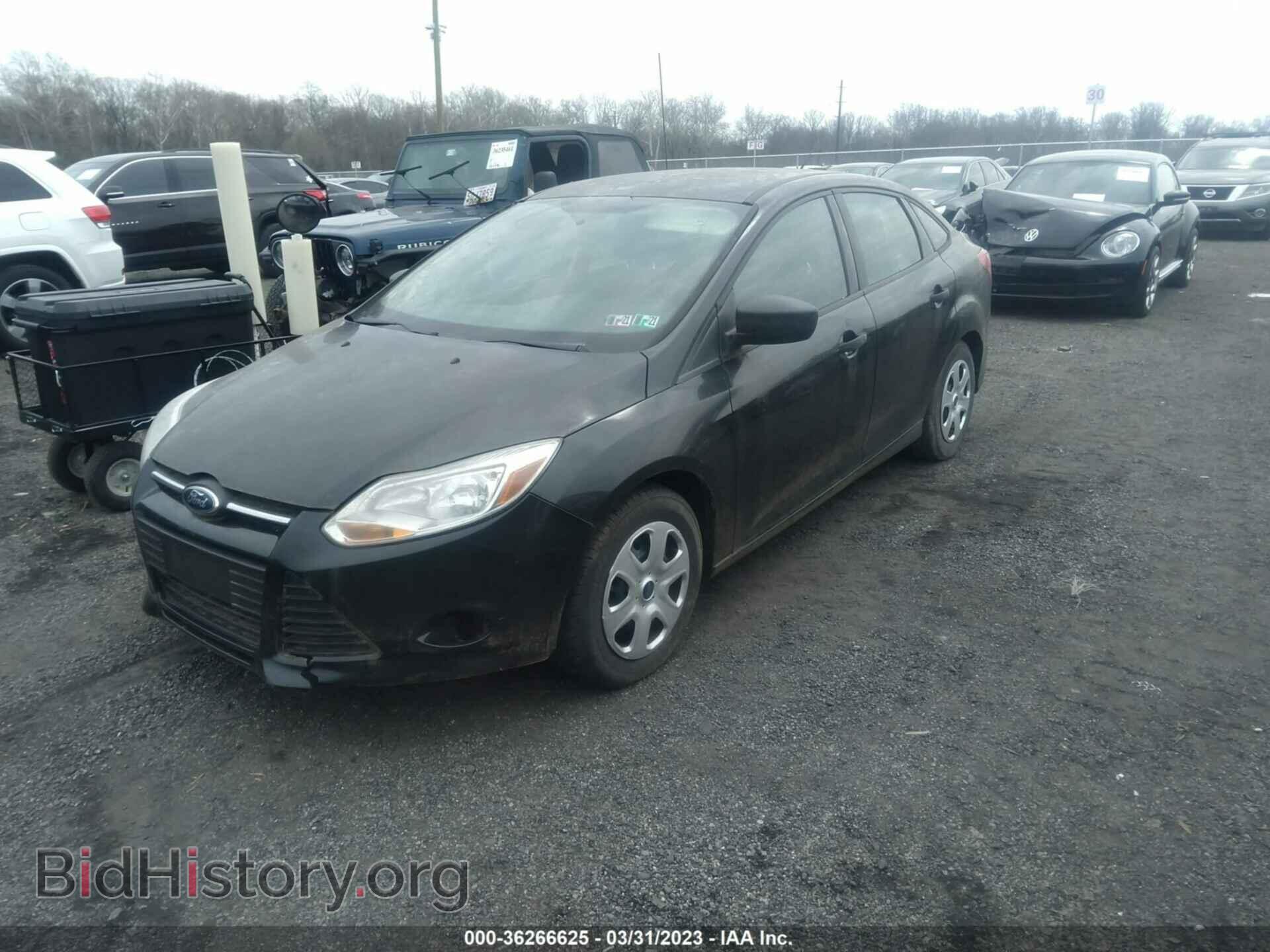 2013 FORD FOCUS - VIN: 1FADP3E20DL103700 - Фото 2