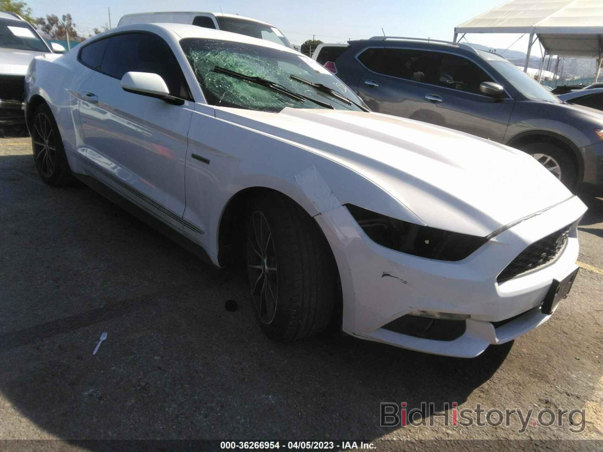 Photo 1FA6P8TH0F5342247 - FORD MUSTANG 2015