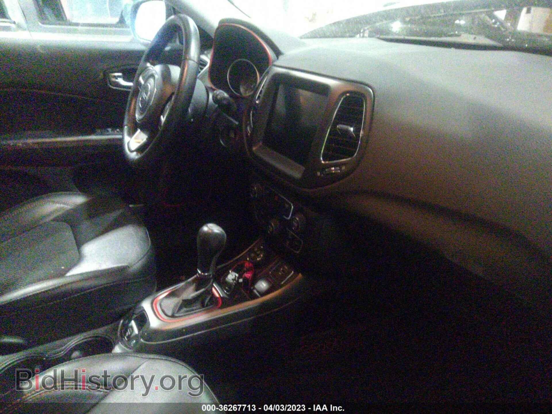 2019 JEEP COMPASS - VIN: 3C4NJDDB8KT671489 - Фото 5
