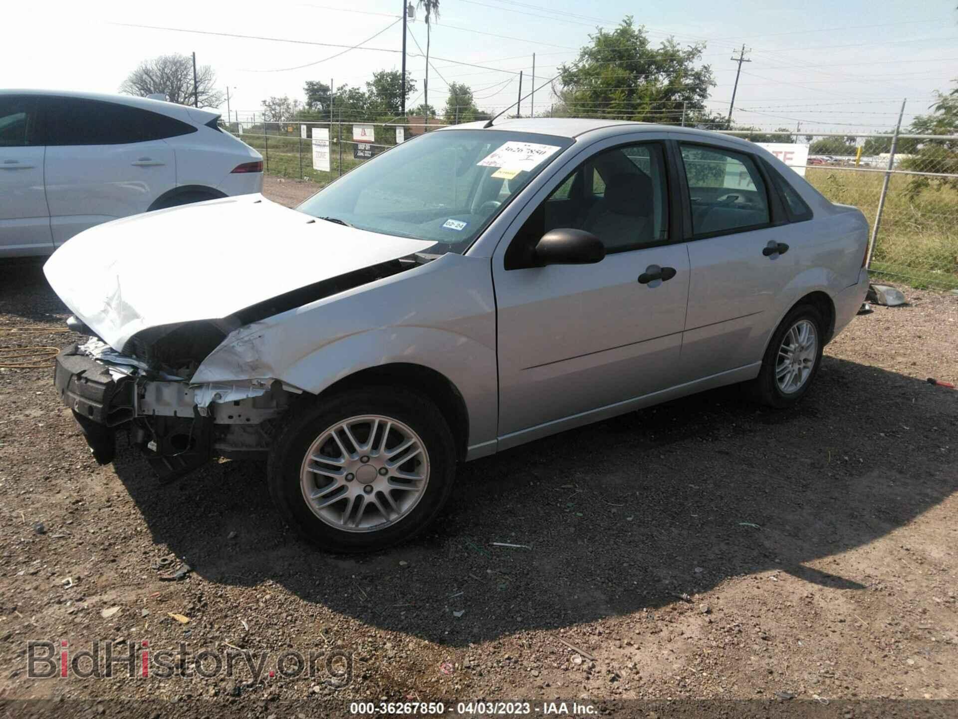 2007 FORD FOCUS - VIN: 1FAFP34N67W365745 - Фото 2