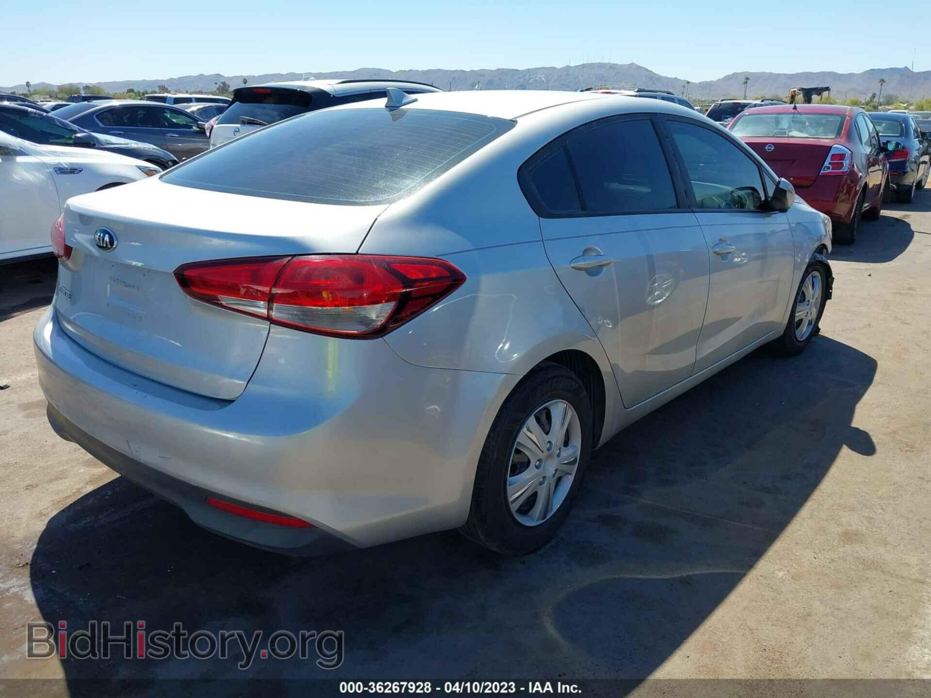 2017 KIA FORTE - VIN: 3KPFK4A73HE036968 - Фото 4