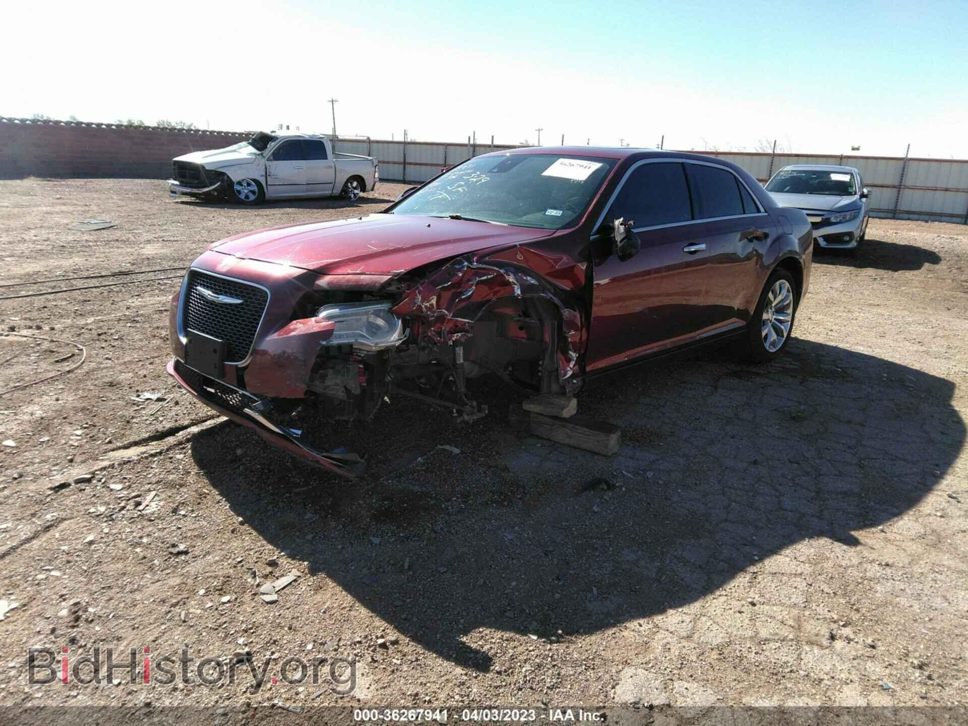 2015 CHRYSLER 300 - VIN: 2C3CCAET4FH842801 - Photo 2
