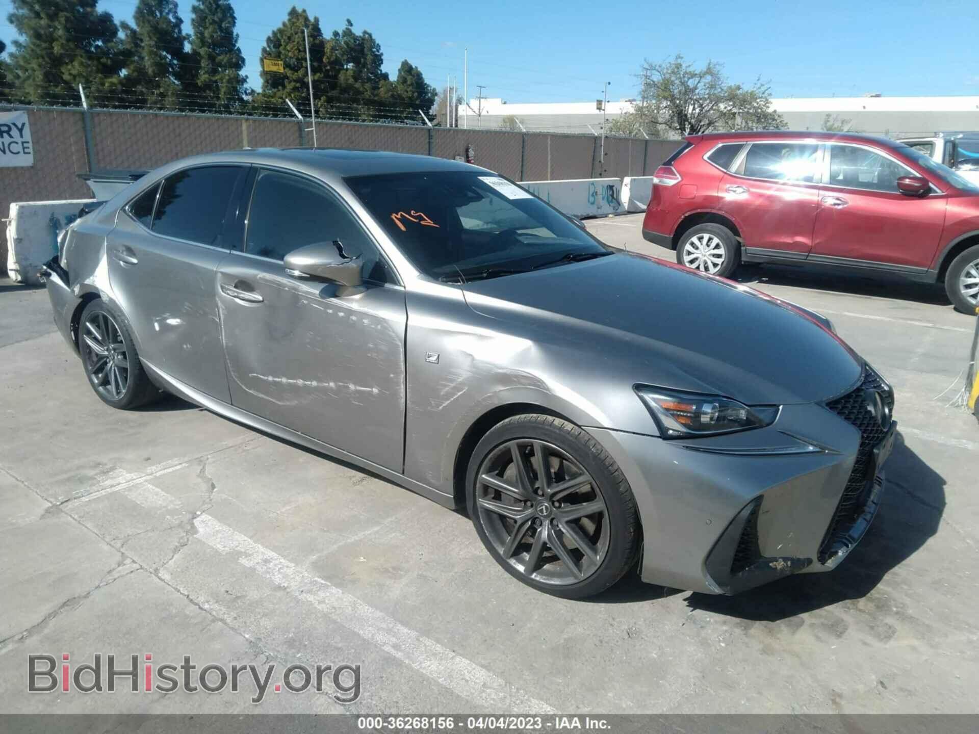 Photo JTHBA1D25J5073617 - LEXUS IS 2018