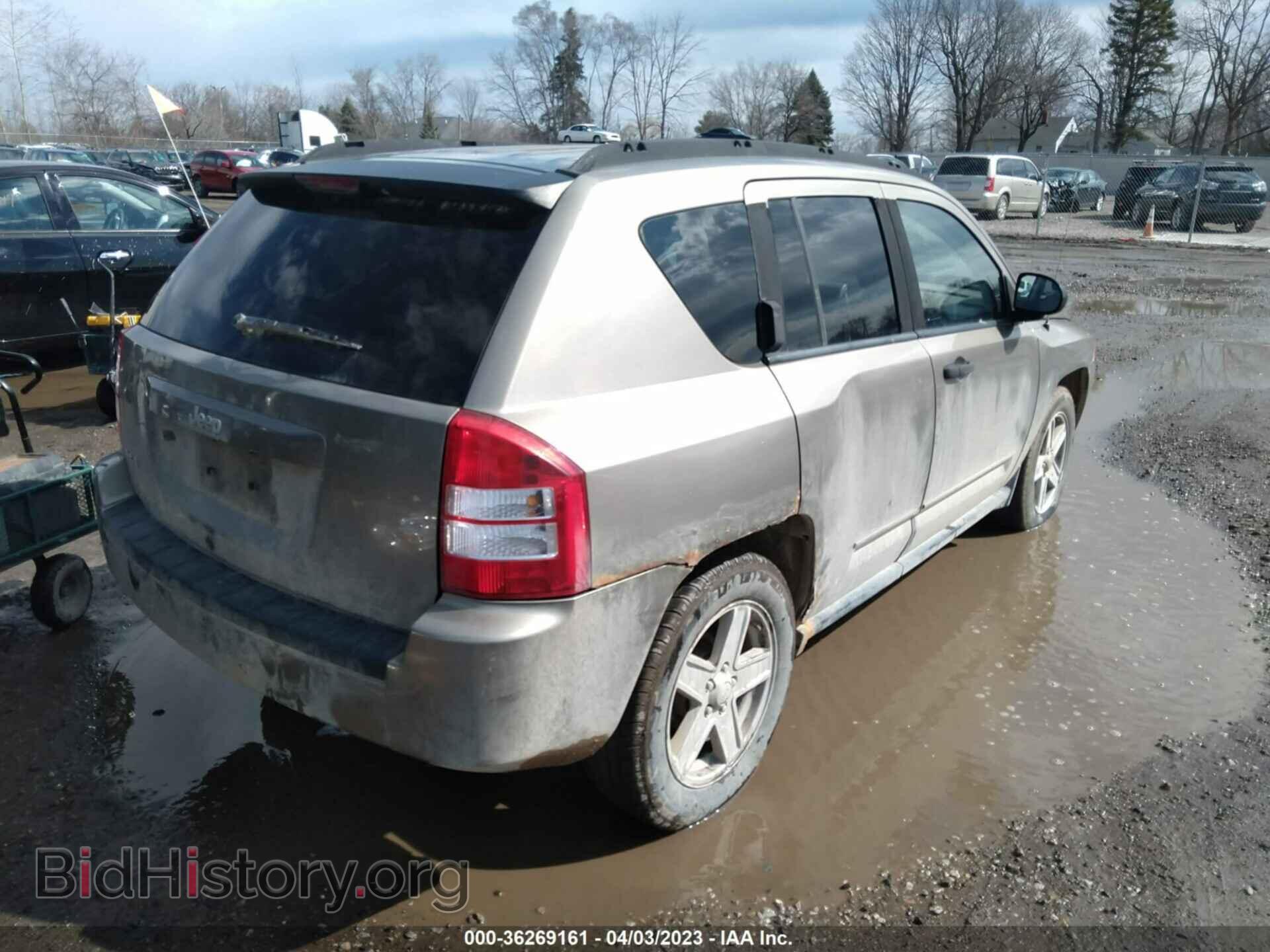 2008 JEEP COMPASS - VIN: 1J8FF47W68D526639 - Фото 4