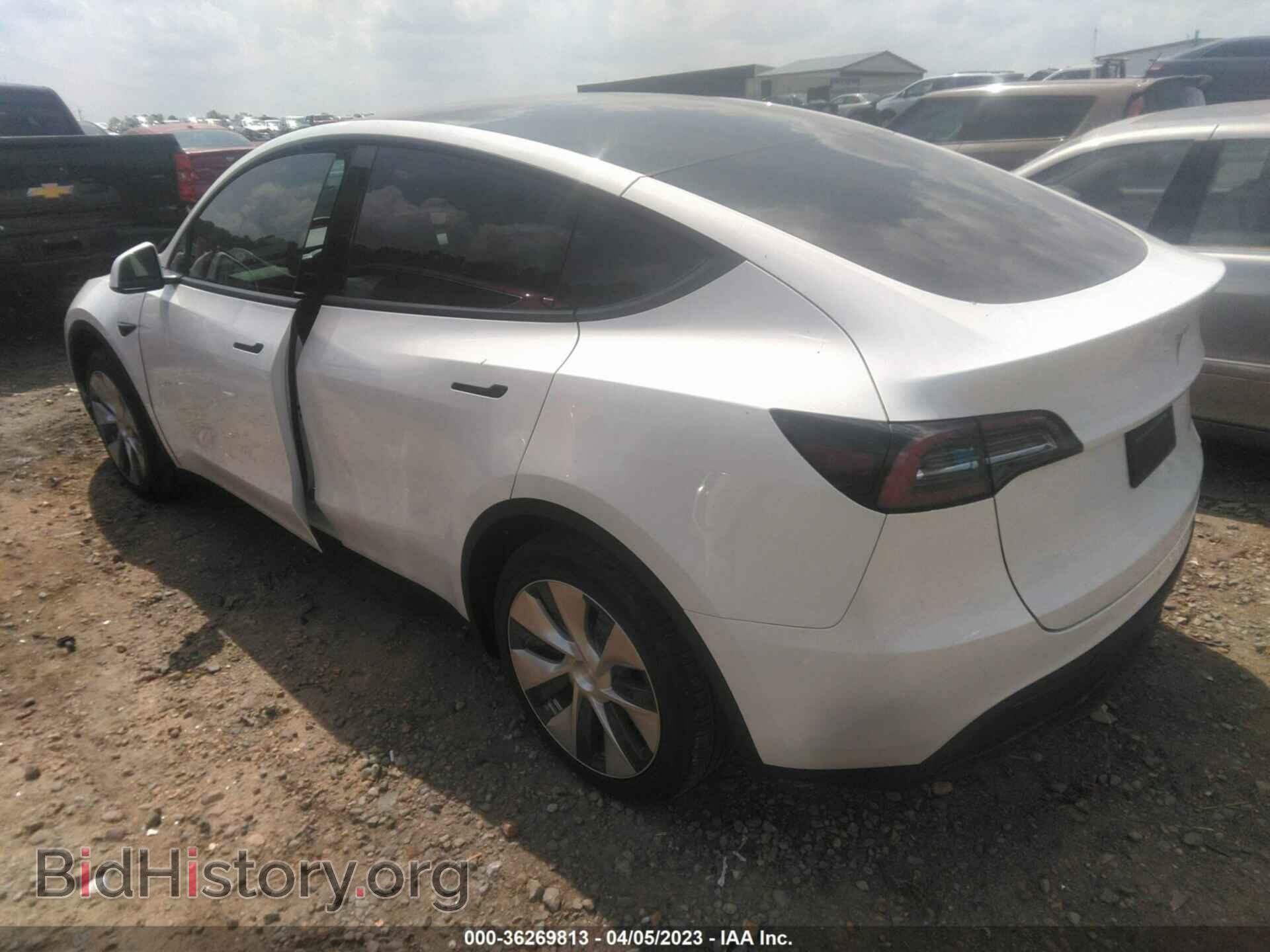 2023 TESLA MODEL Y - VIN: 7SAYGDEE5PF675593 - Photo 3