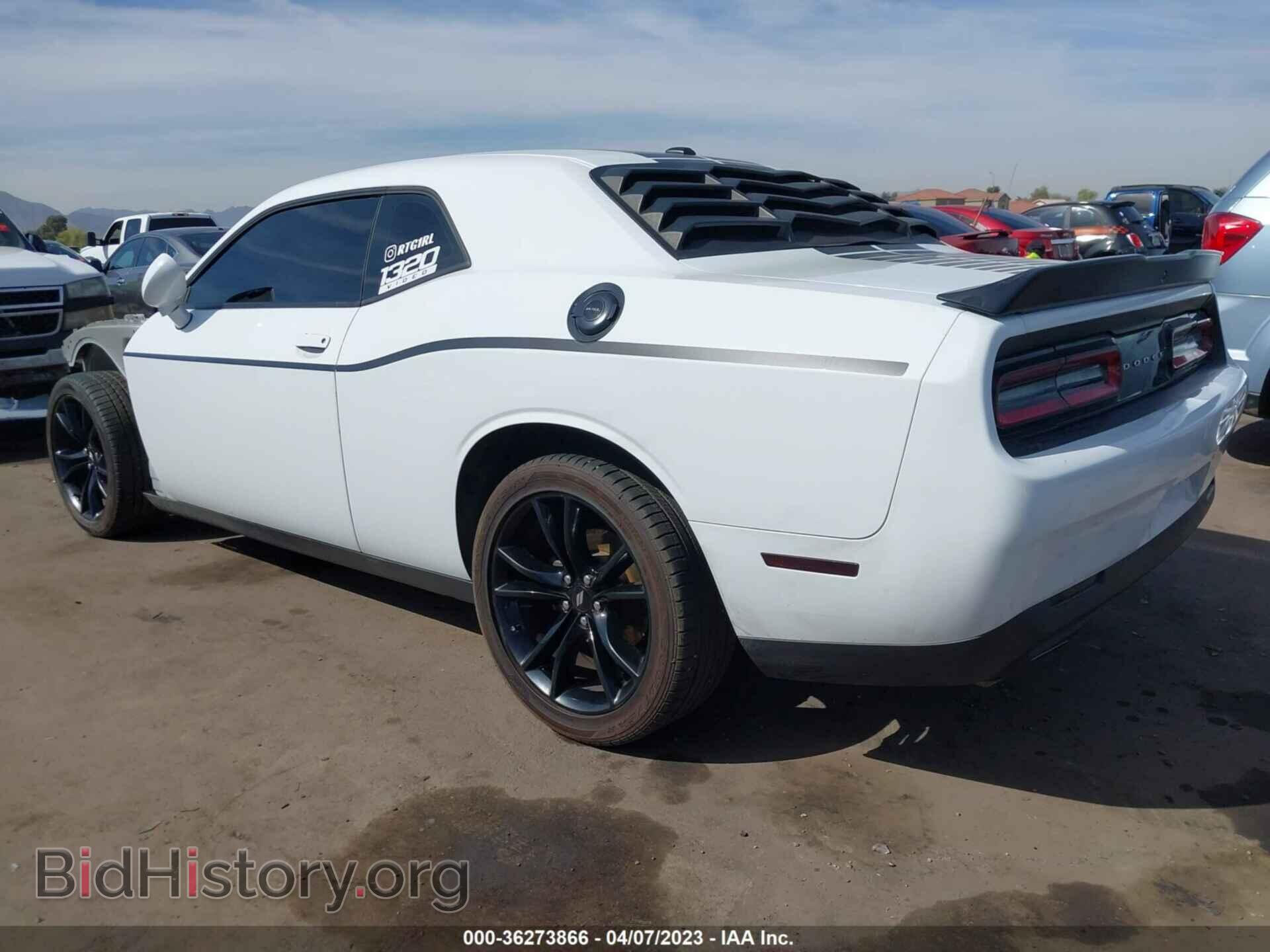 2018 DODGE CHALLENGER - VIN: 2C3CDZBTXJH217005 - Фото 3