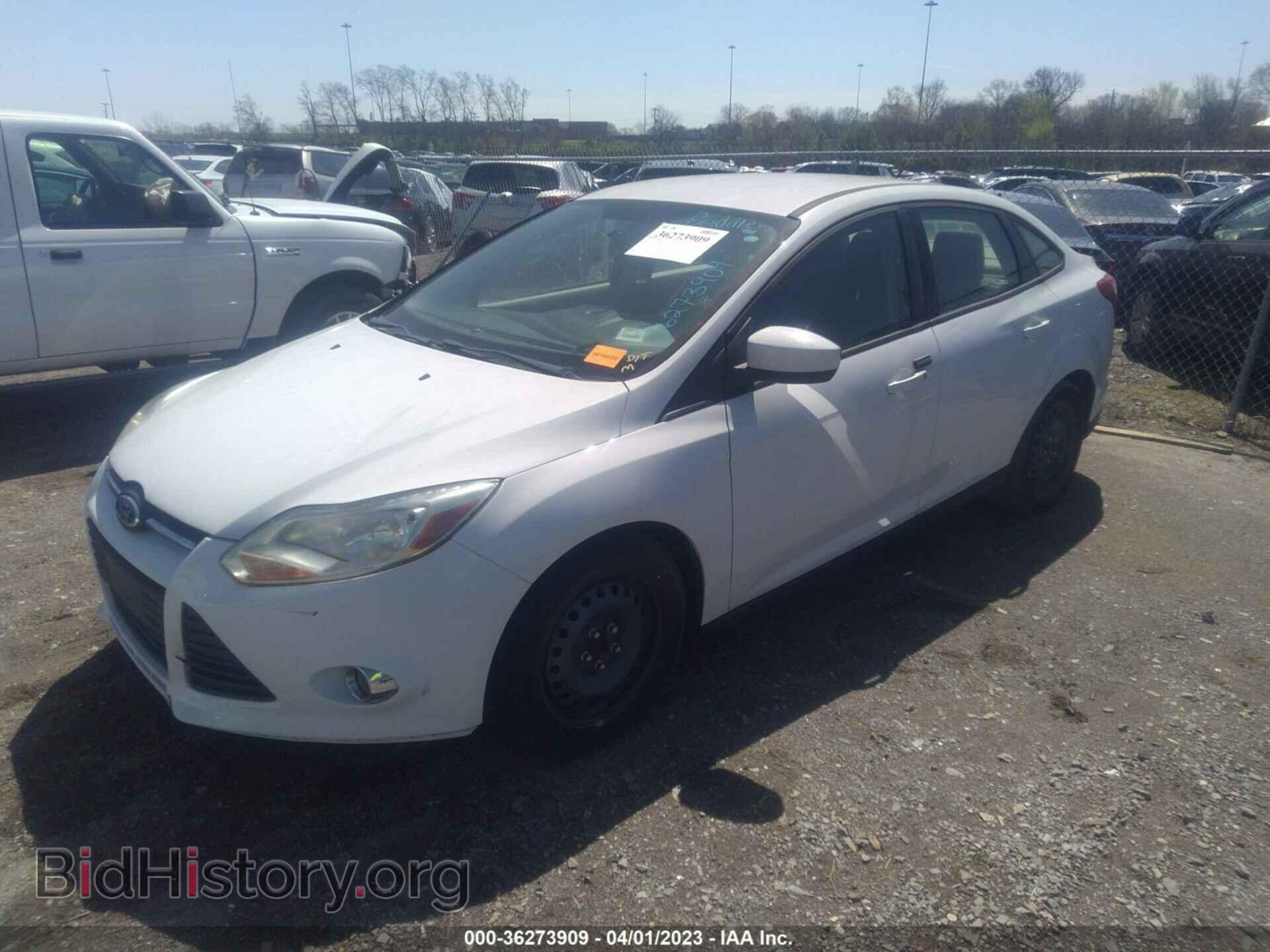 2012 FORD FOCUS - VIN: 1FAHP3F2XCL263582 - Фото 2