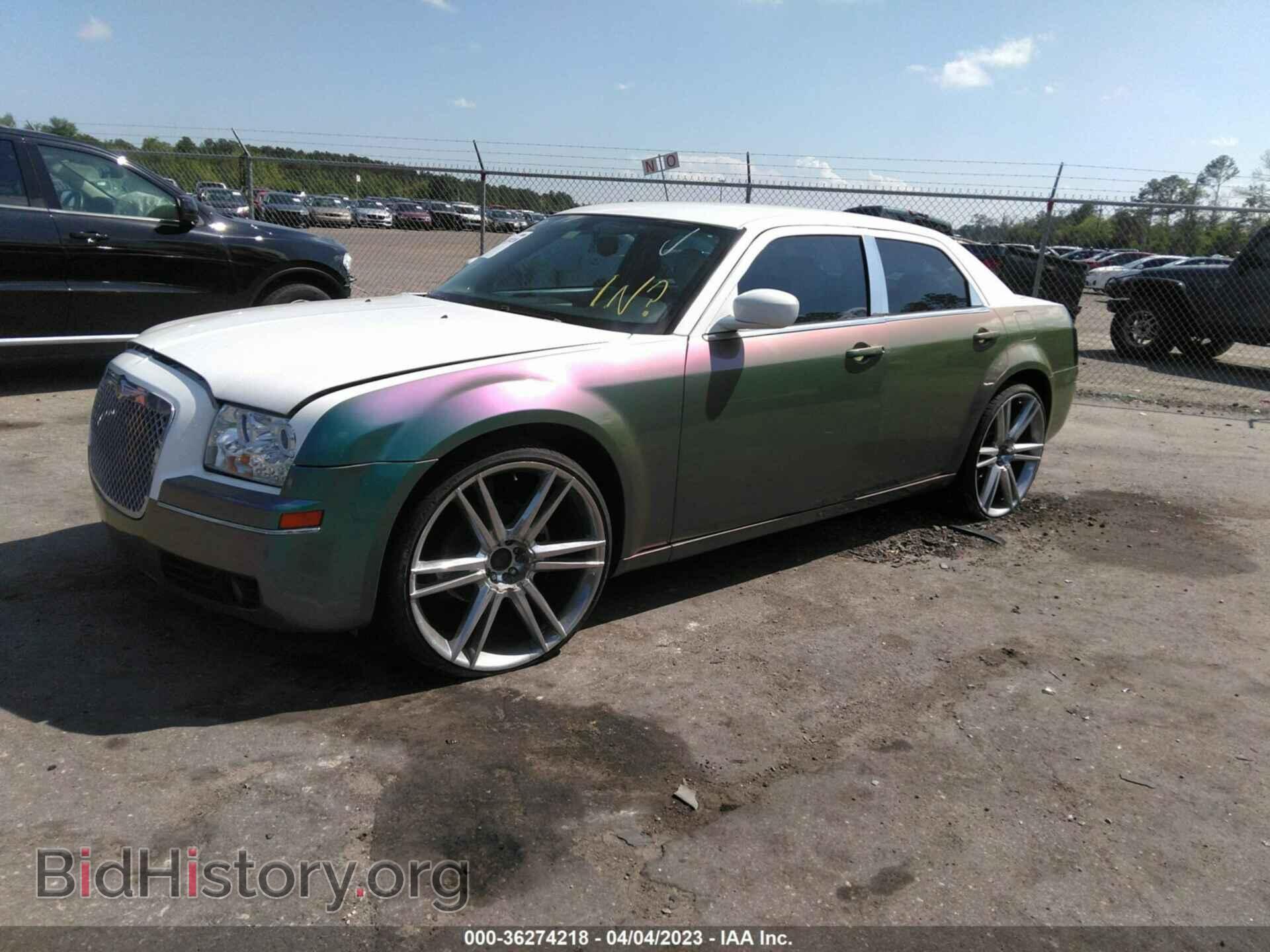 2007 CHRYSLER 300 - VIN: 2C3KA53G67H896164 - Фото 2