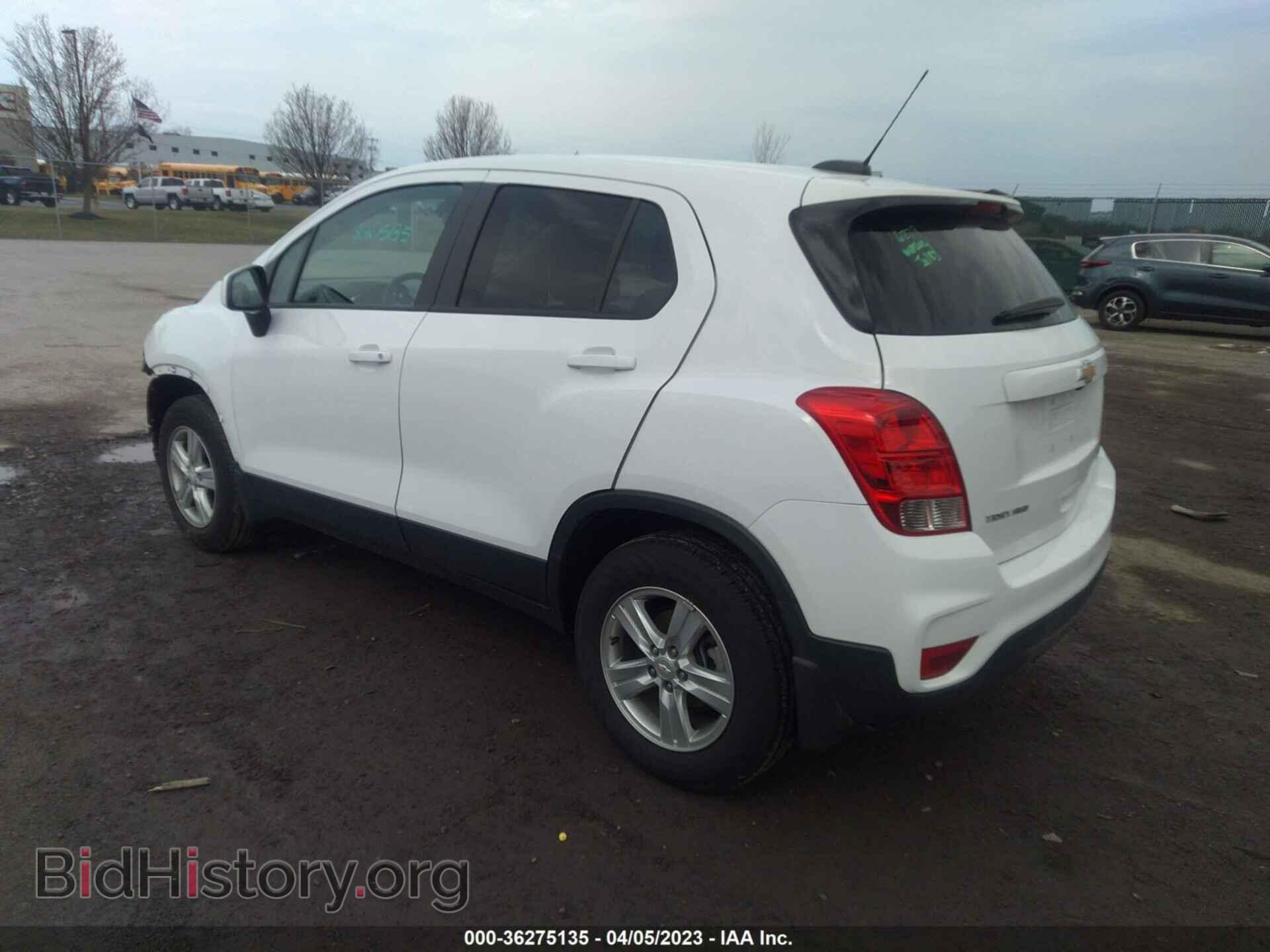 2019 CHEVROLET TRAX - VIN: 3GNCJNSB3KL349401 - Фото 3