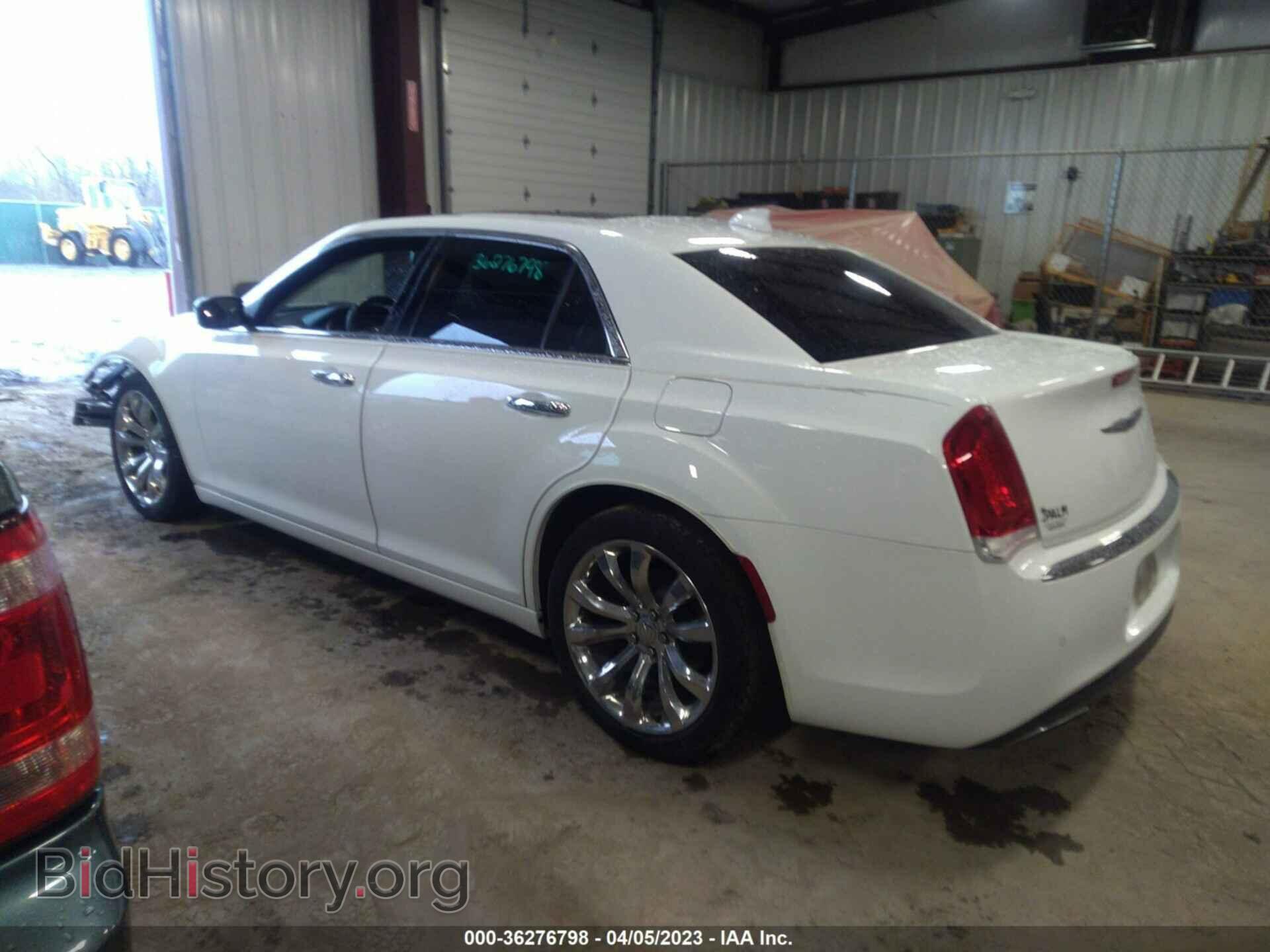 2015 CHRYSLER 300 - VIN: 2C3CCAET3FH781456 - Фото 3