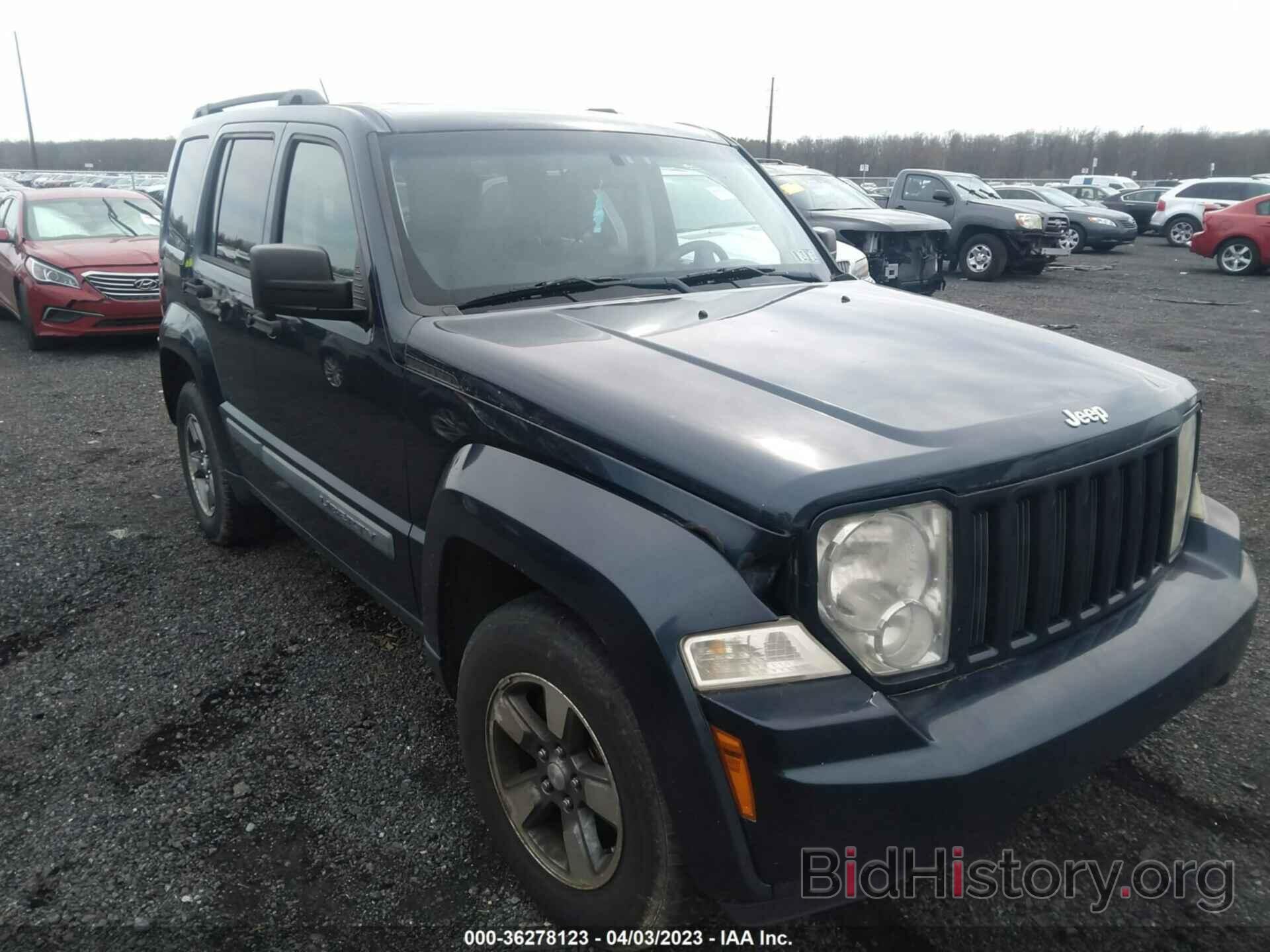 Photo 1J8GN28K18W224221 - JEEP LIBERTY 2008