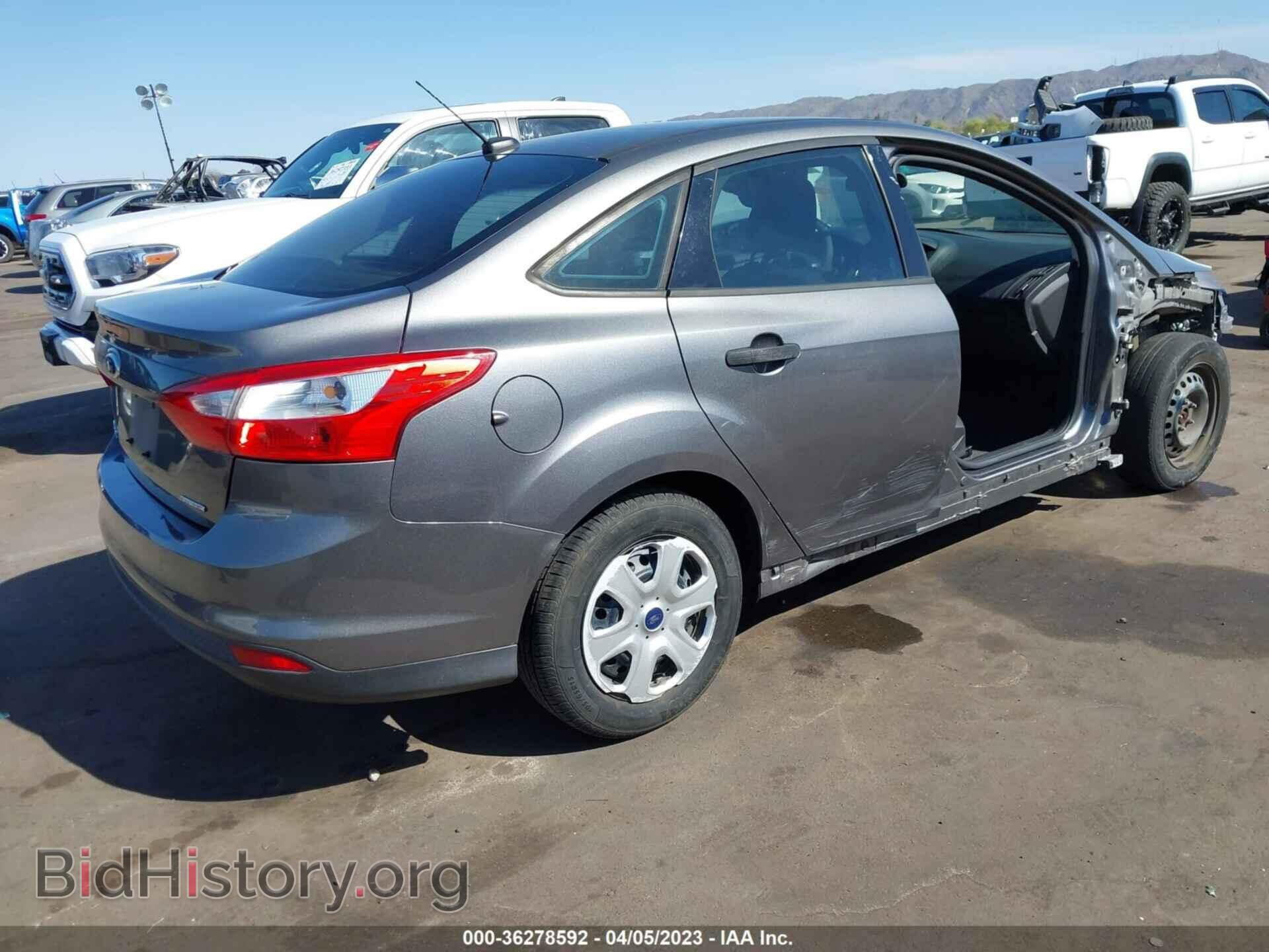 2013 FORD FOCUS - VIN: 1FADP3E23DL382446 - Фото 4