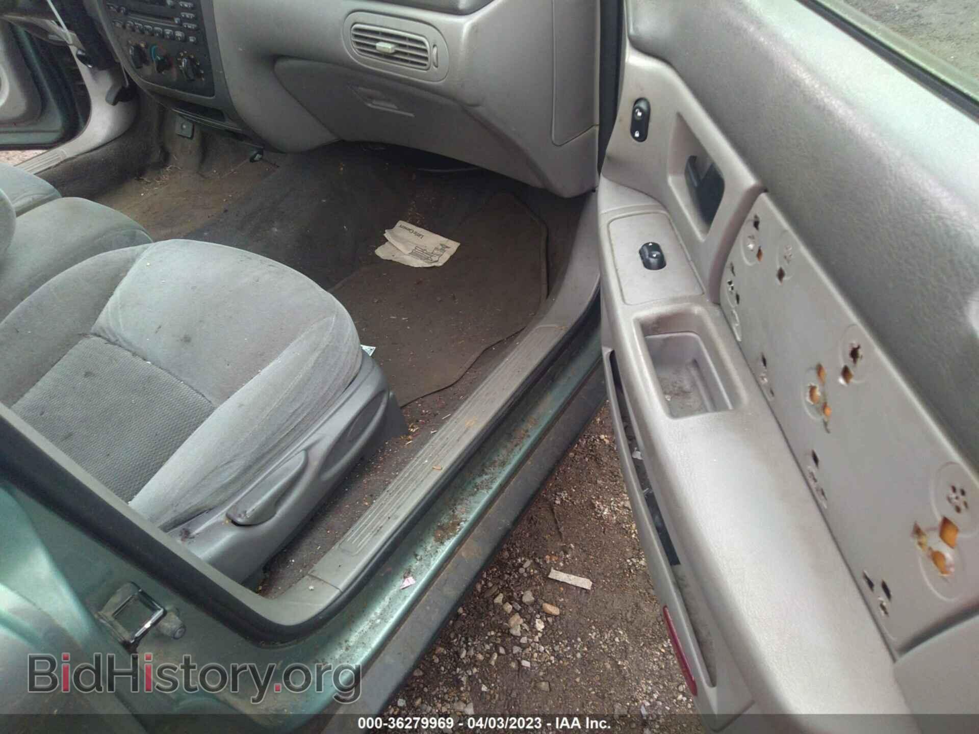 2006 FORD TAURUS - VIN: 1FAFP53U06A133576 - Фото 5