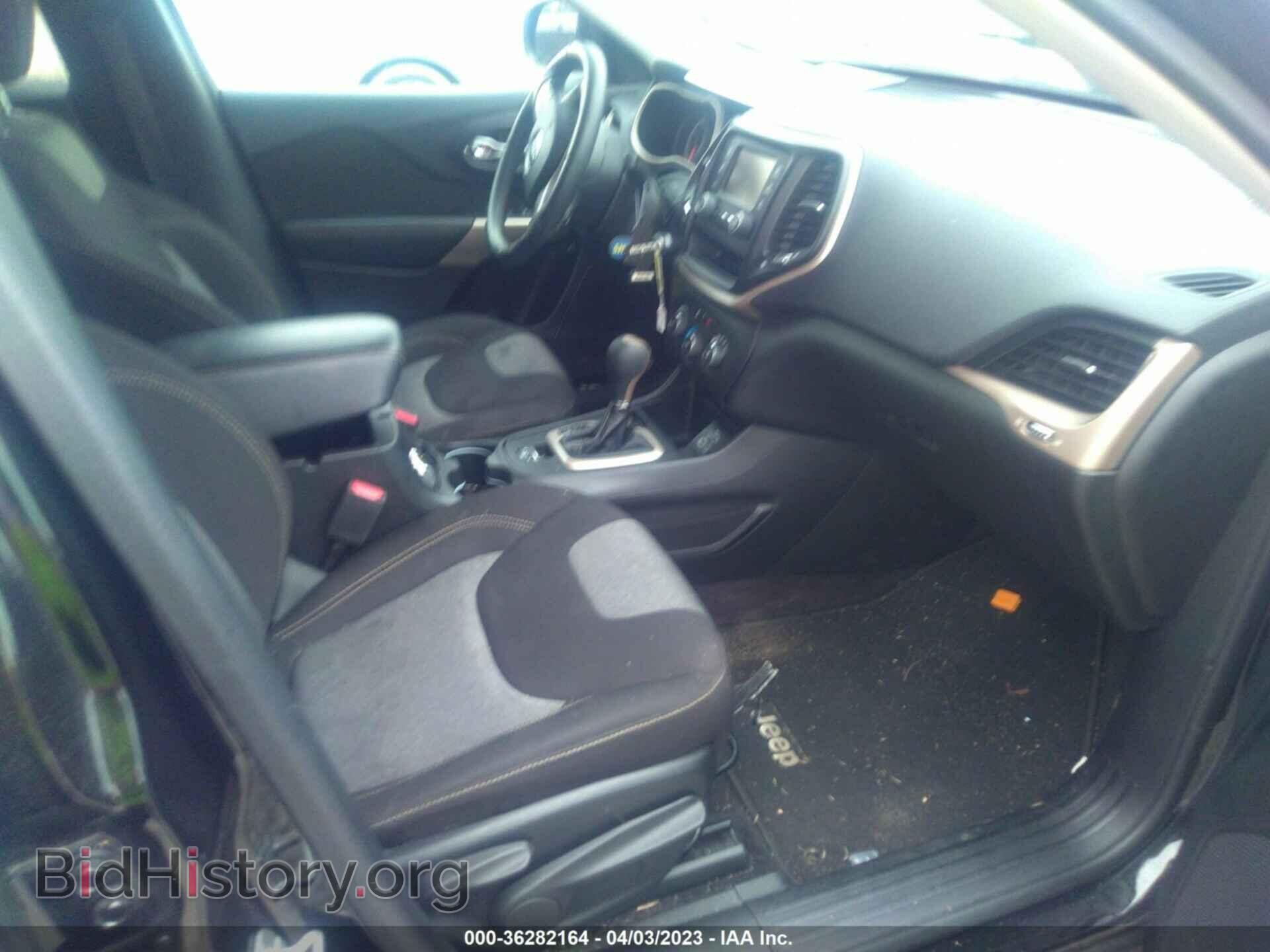 2018 JEEP CHEROKEE - VIN: 1C4PJLCB0JD544924 - Фото 5