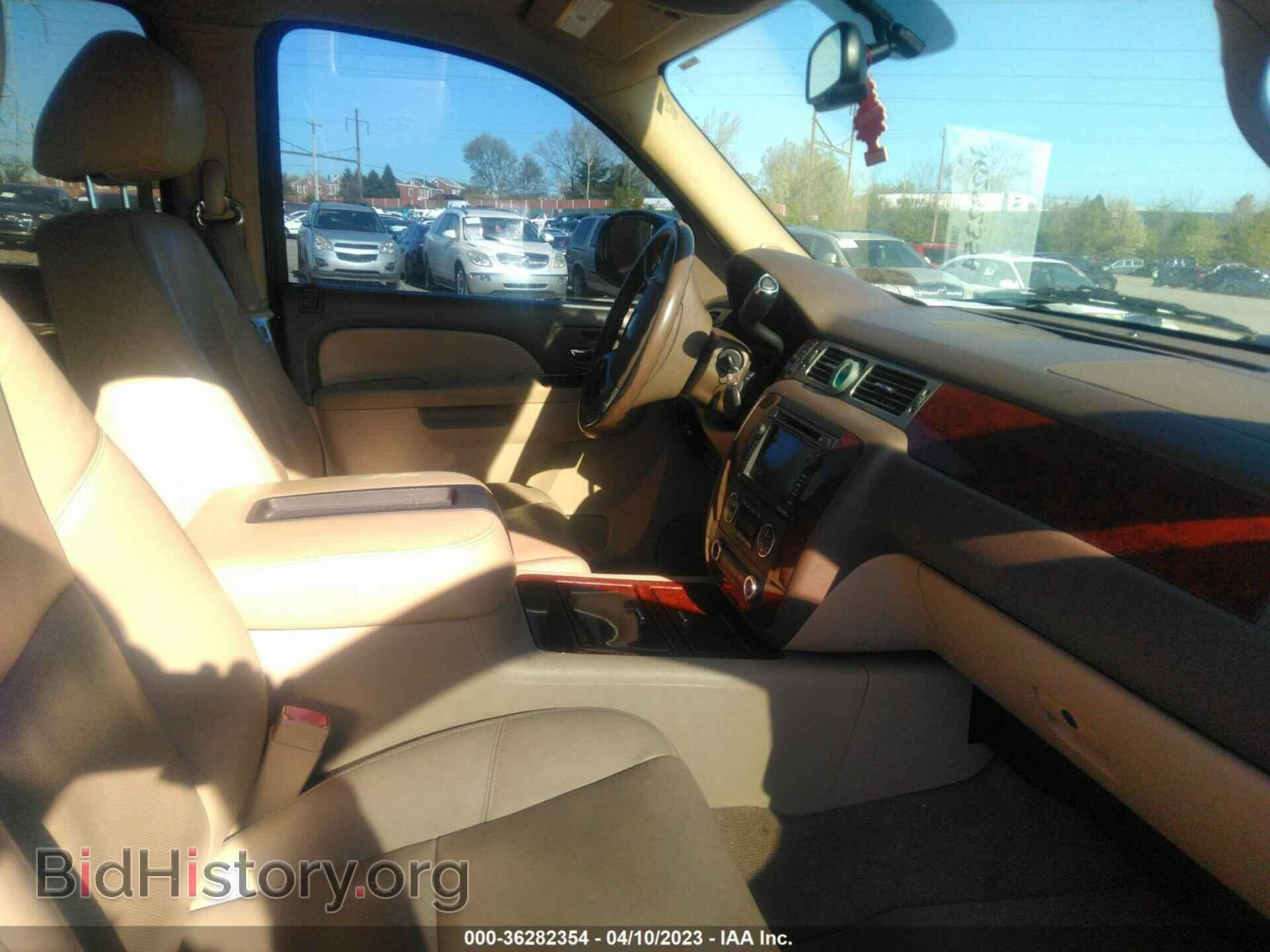 2011 CHEVROLET AVALANCHE - VIN: 3GNTKGE32BG171843 - Фото 5