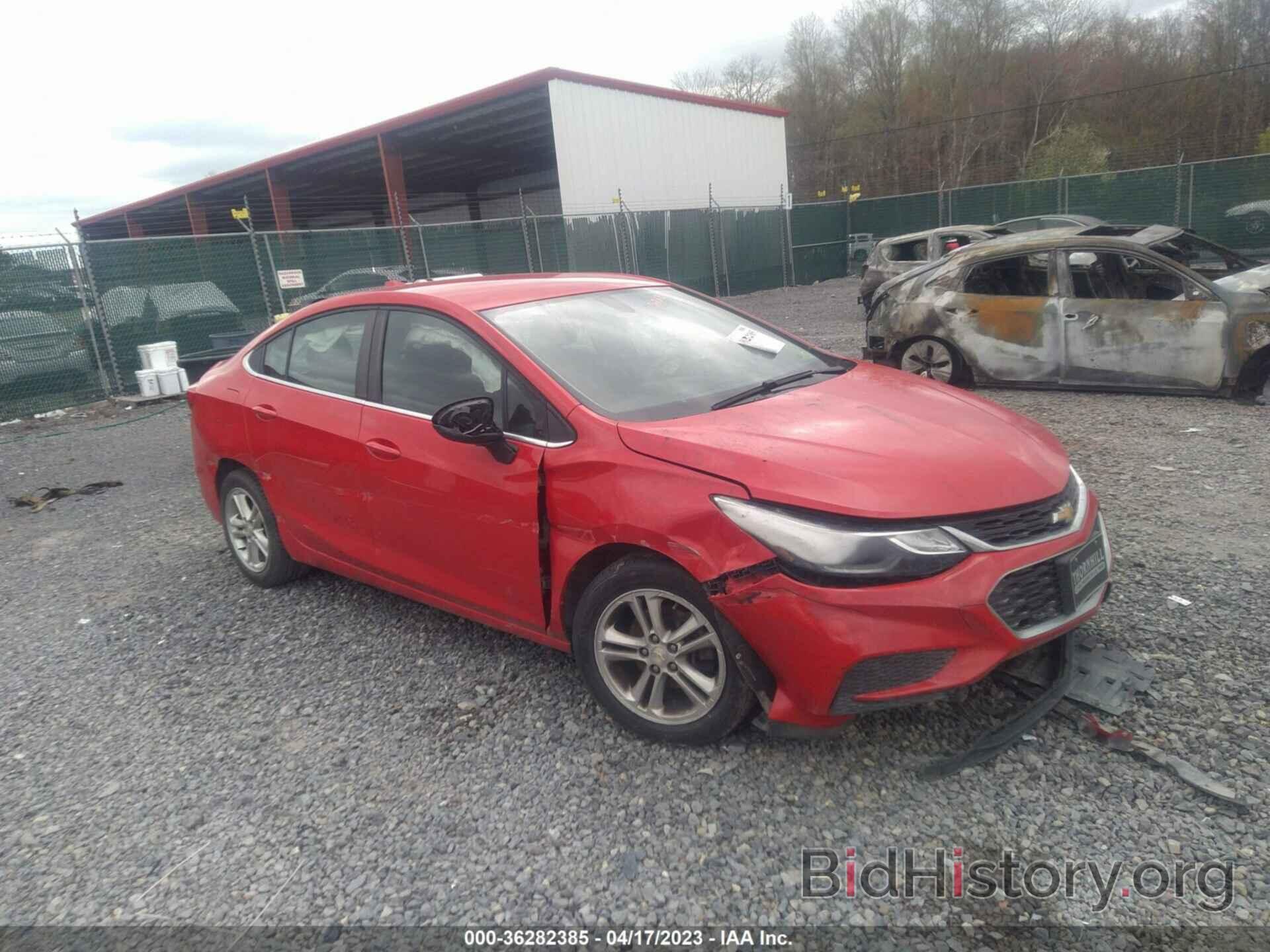 Photo 1G1BE5SM2J7225710 - CHEVROLET CRUZE 2018