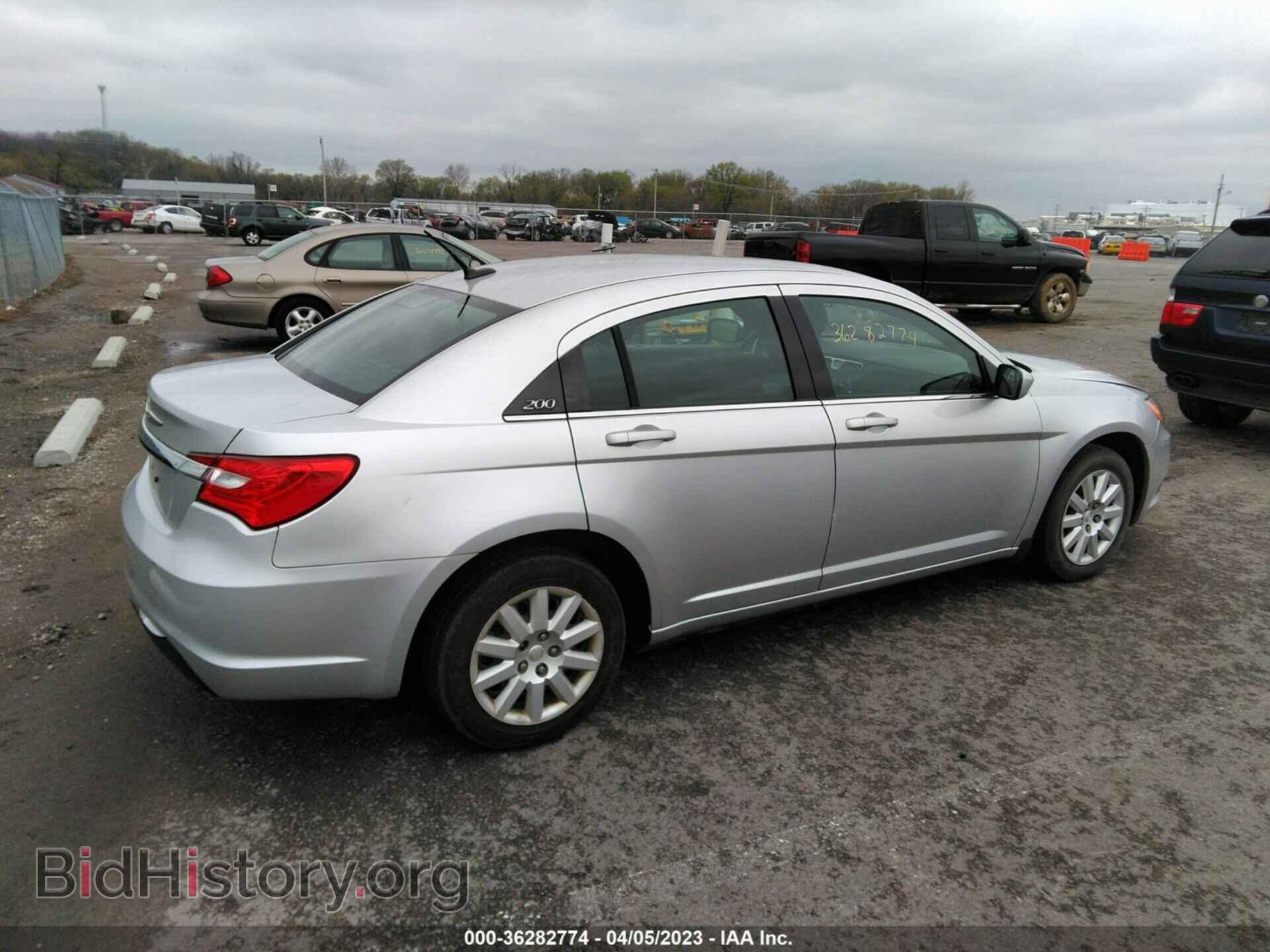 2012 CHRYSLER 200 - VIN: 1C3CCBBB0CN302432 - Photo 4