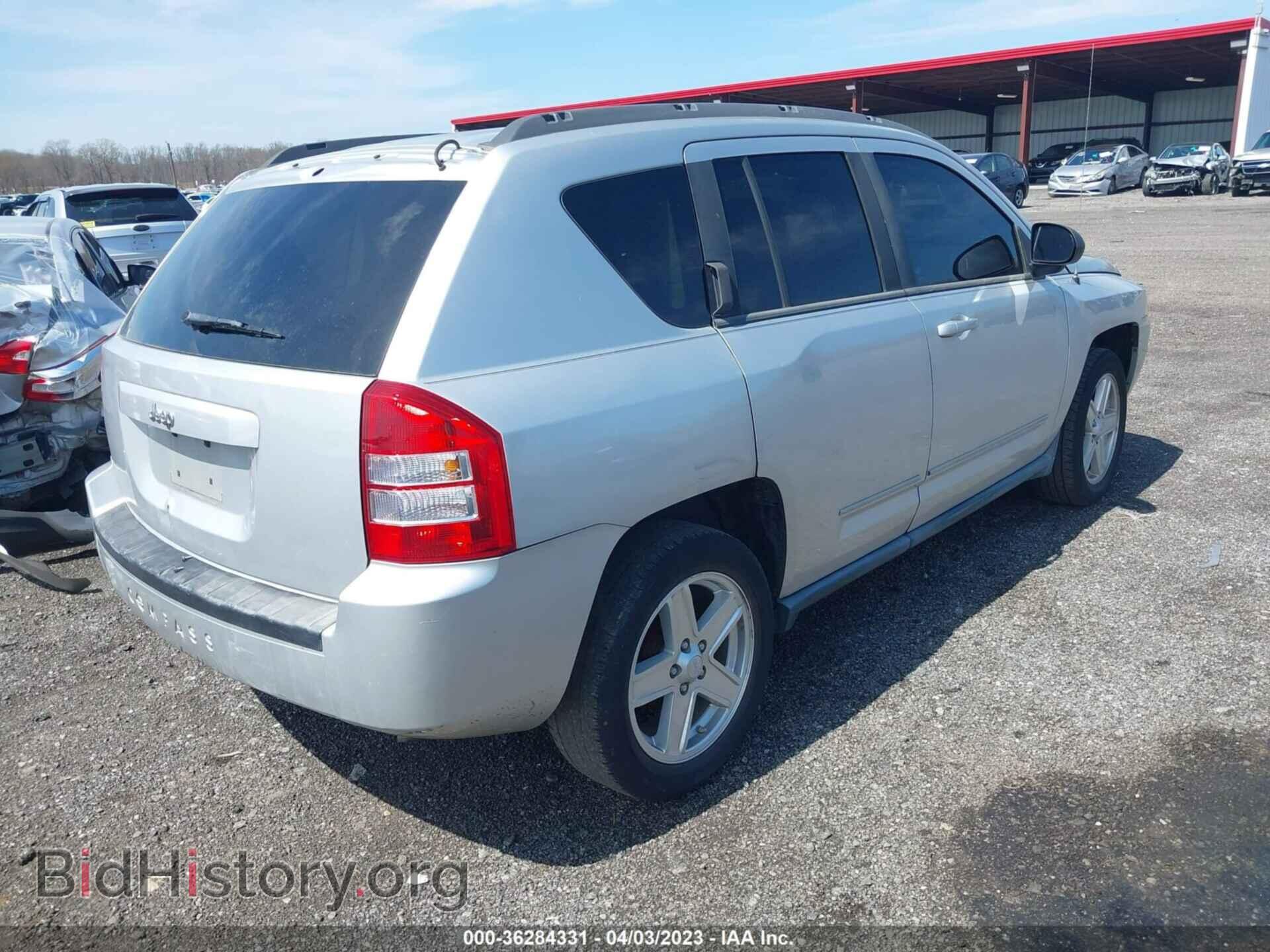 2010 JEEP COMPASS - VIN: 1J4NT4FB4AD585277 - Фото 4