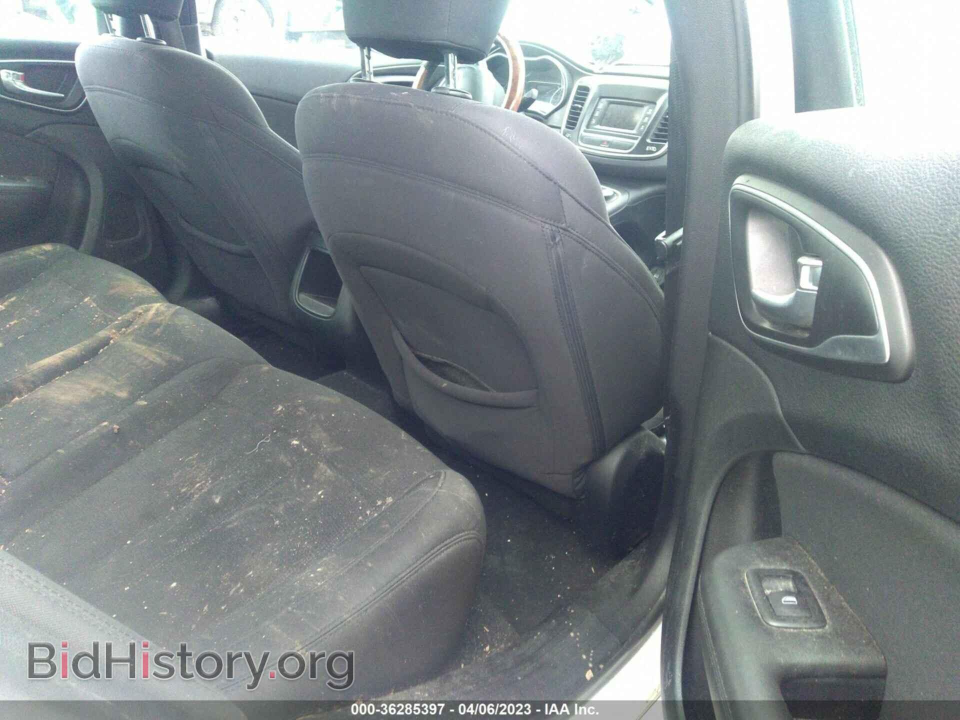 2015 CHRYSLER 200 - VIN: 1C3CCCAB7FN658484 - Фото 8