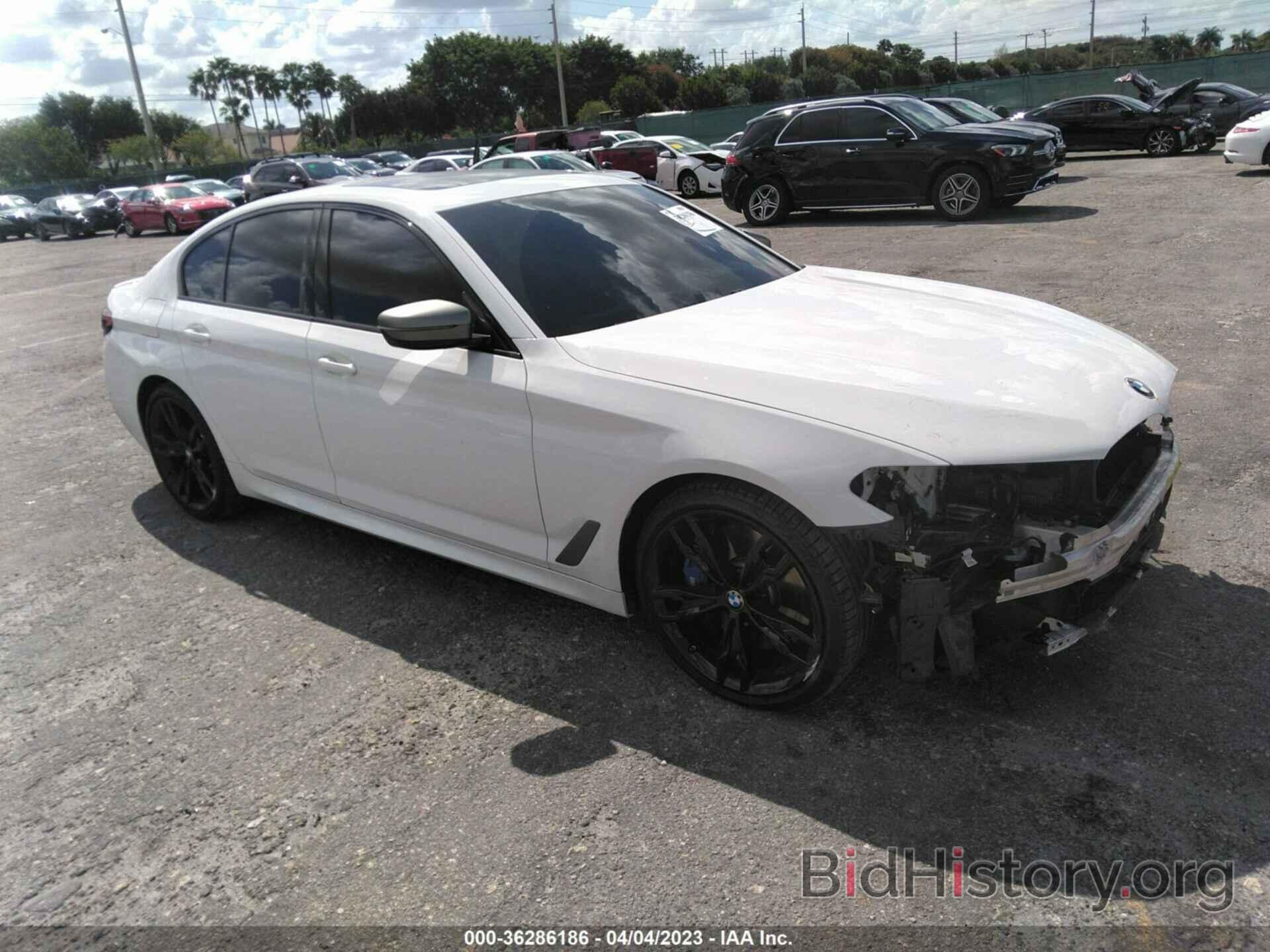 Photo WBA13BK02MCF12898 - BMW 5 SERIES 2021