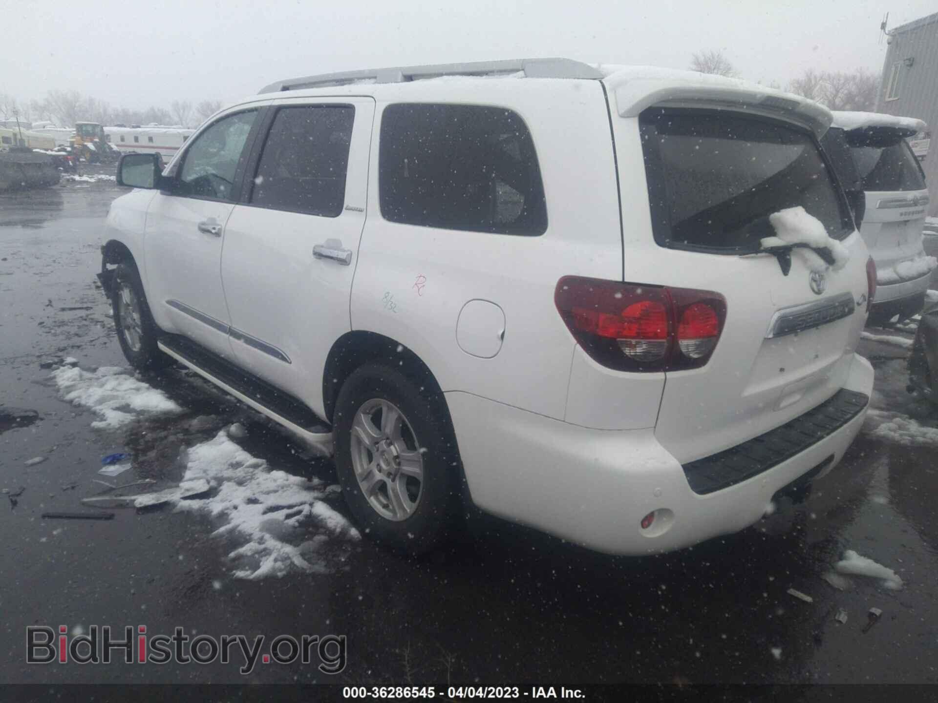 2018 TOYOTA SEQUOIA - VIN: 5TDJY5G11JS163909 - Фото 3
