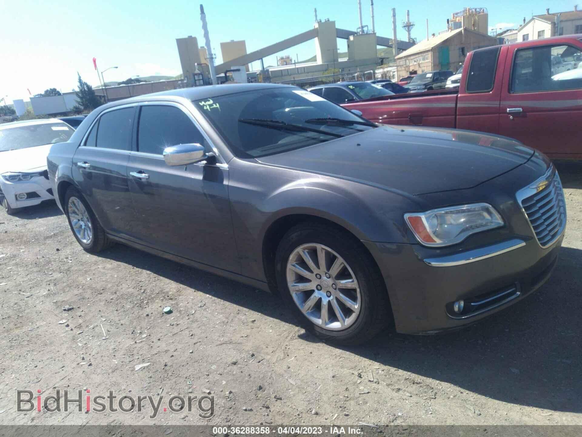 Фотография 2C3CCAET6DH542920 - CHRYSLER 300 2013