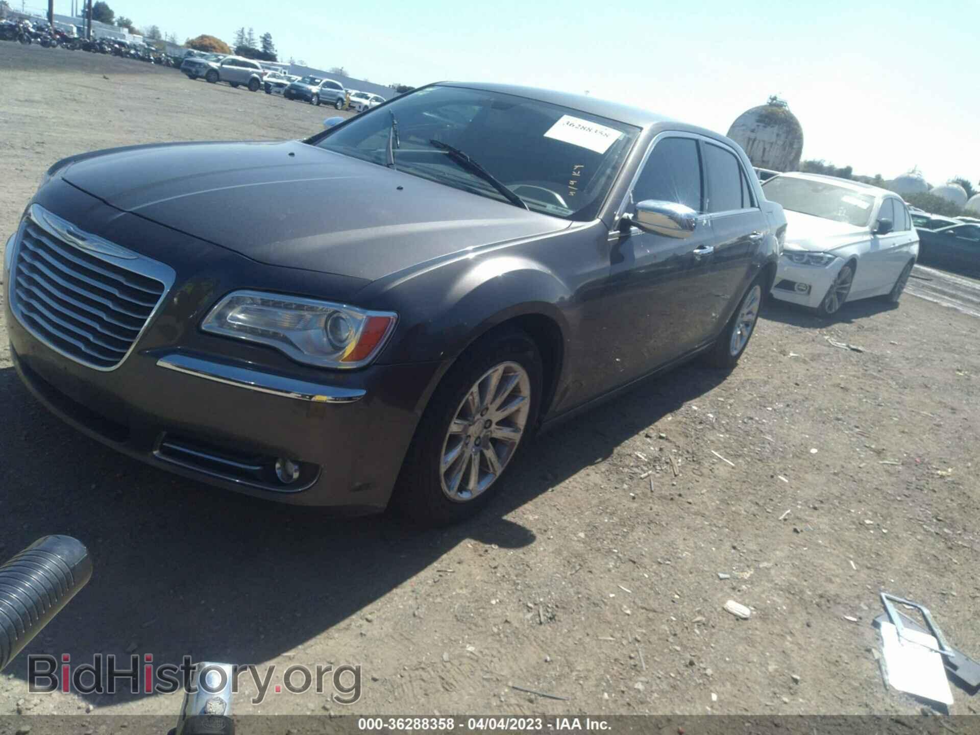 2013 CHRYSLER 300 - VIN: 2C3CCAET6DH542920 - Фото 2