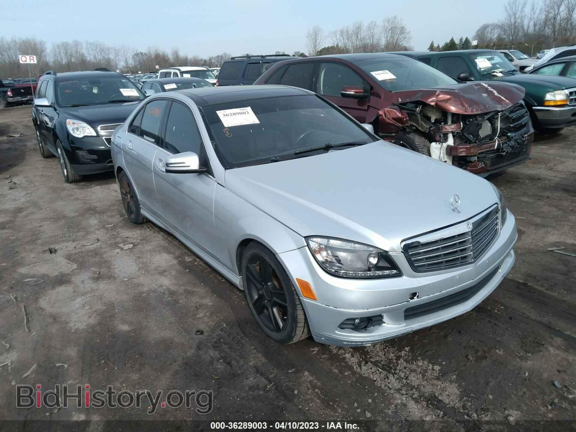 Photo WDDGF8BBXBR153385 - MERCEDES-BENZ C-CLASS 2011