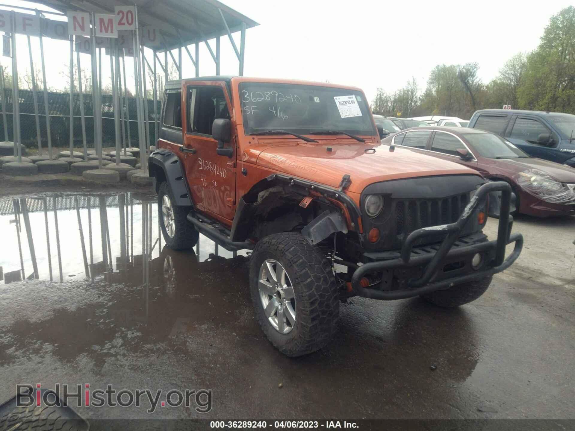 Photo 1J4AA2D13BL510838 - JEEP WRANGLER 2011