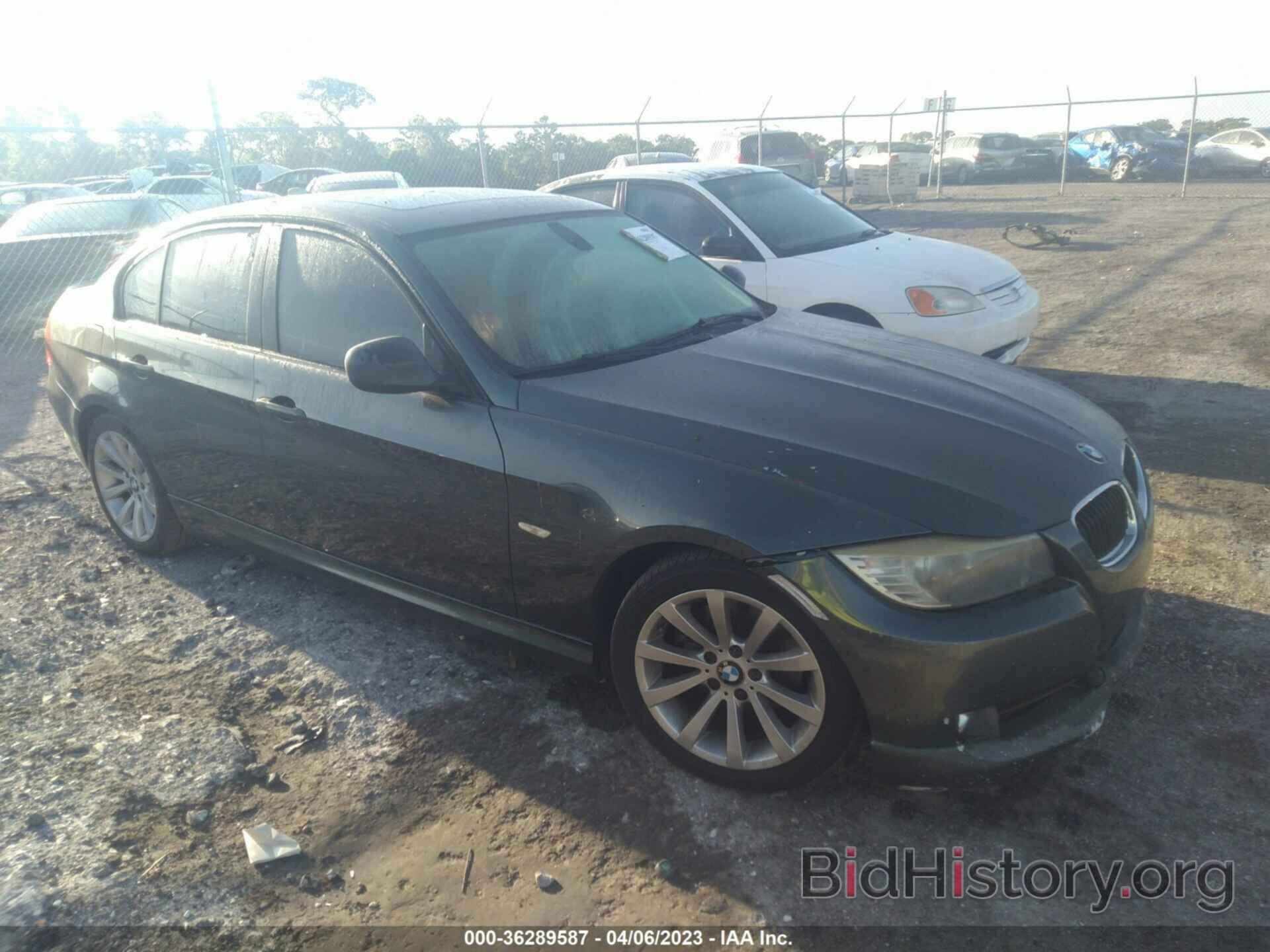 Фотография WBAPH7G55BNN03222 - BMW 3 SERIES 2011