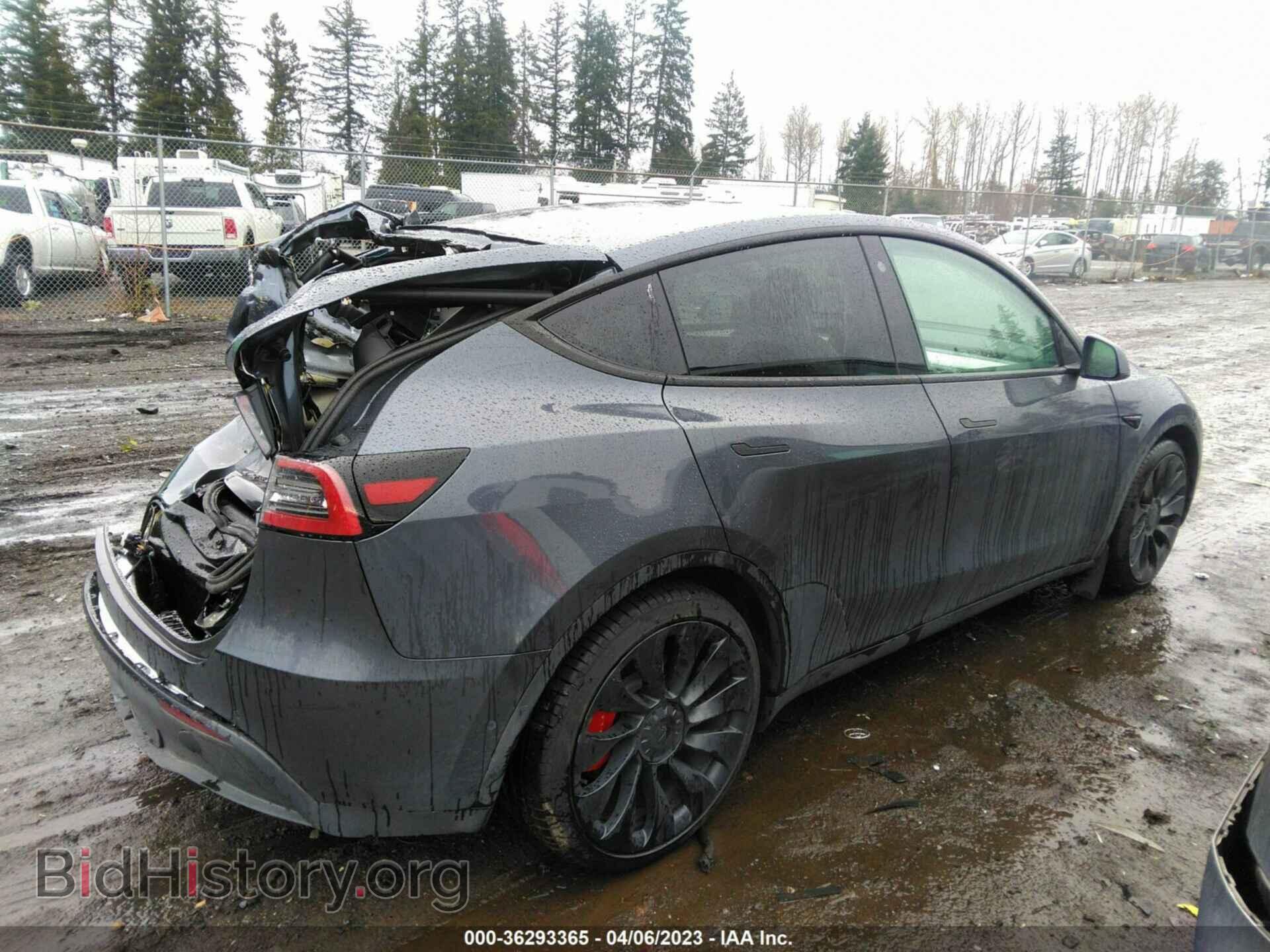 2022 TESLA MODEL Y - VIN: 7SAYGDEF6NF570339 - Фото 4