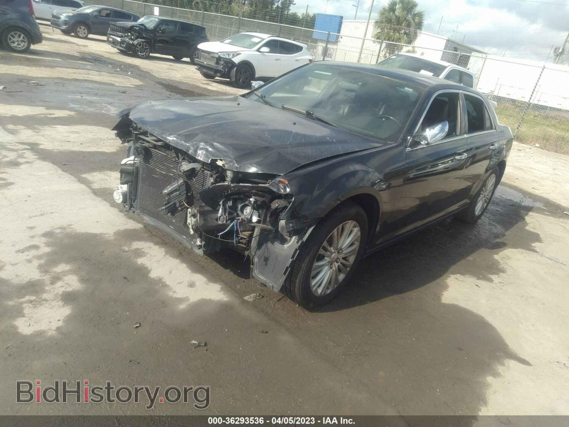 2014 CHRYSLER 300 - VIN: 2C3CCAKT2EH142116 - Фото 2