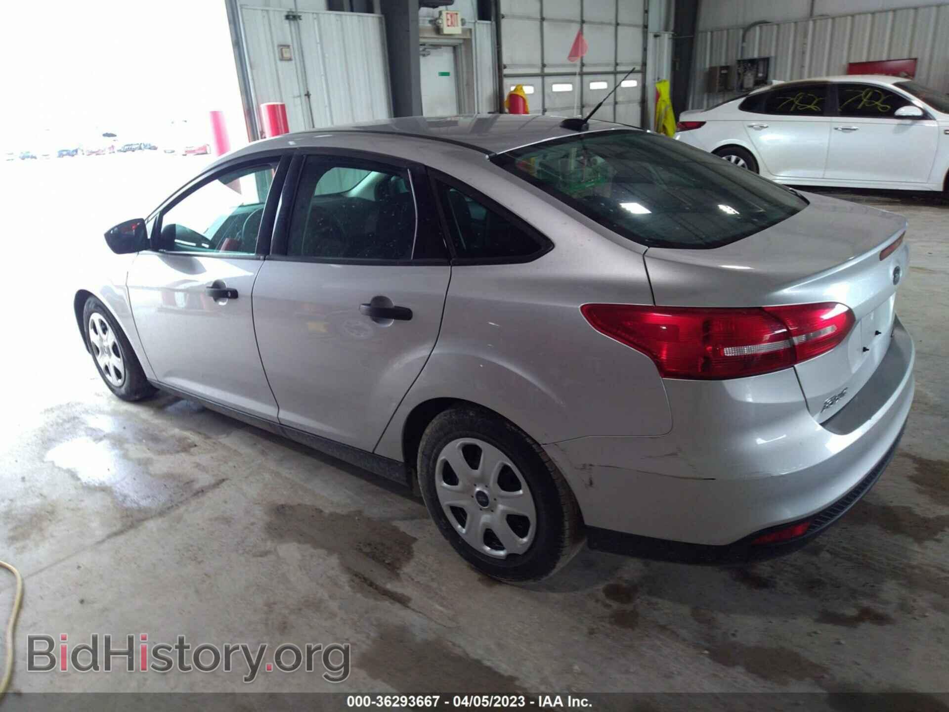 2016 FORD FOCUS - VIN: 1FADP3E26GL211257 - Фото 3
