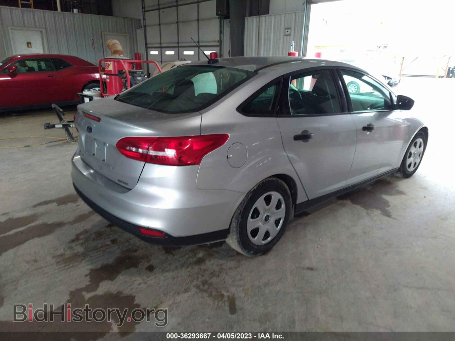 2016 FORD FOCUS - VIN: 1FADP3E26GL211257 - Фото 4