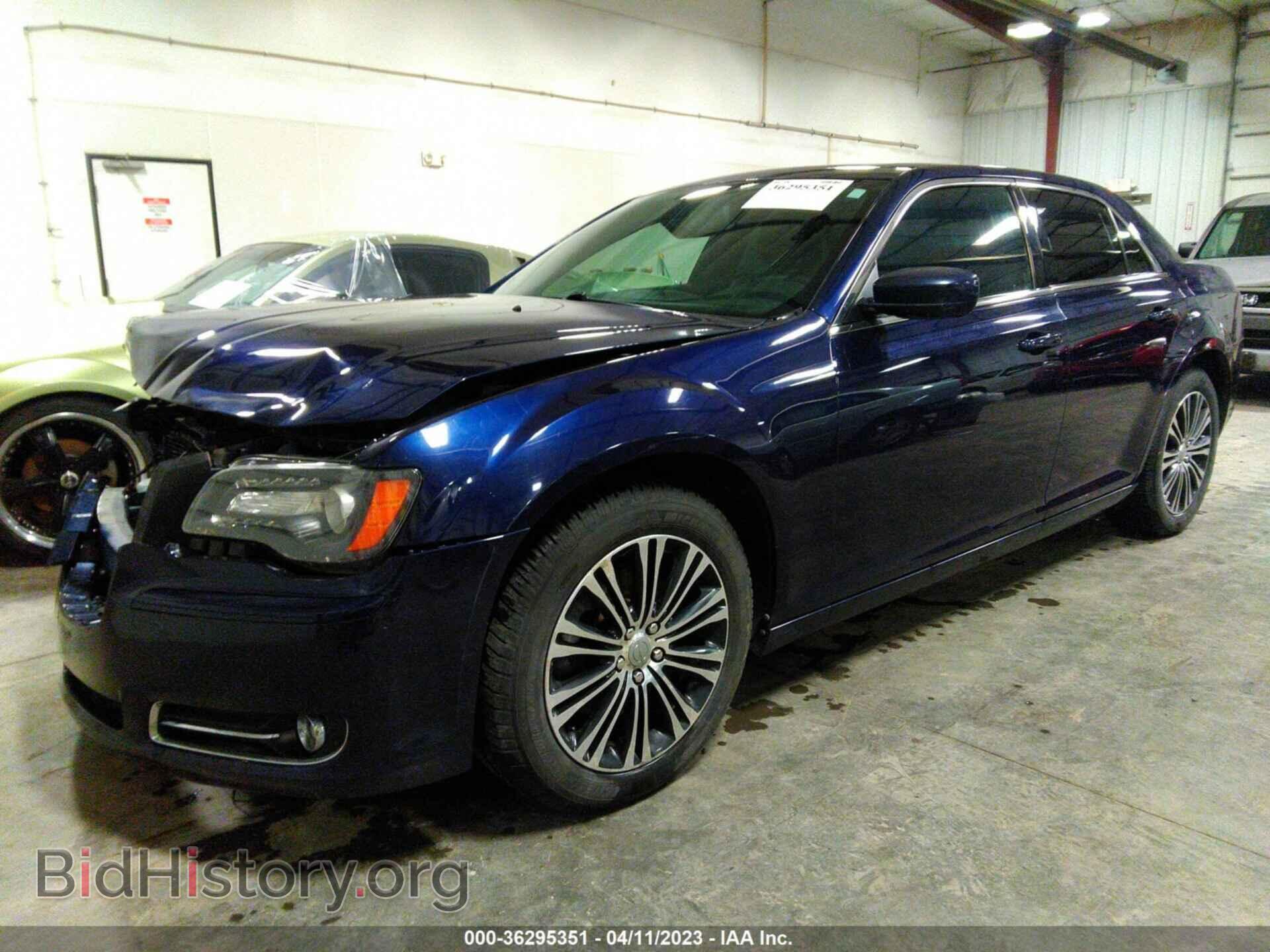 2014 CHRYSLER 300 - VIN: 2C3CCAGG7EH201480 - Фото 2