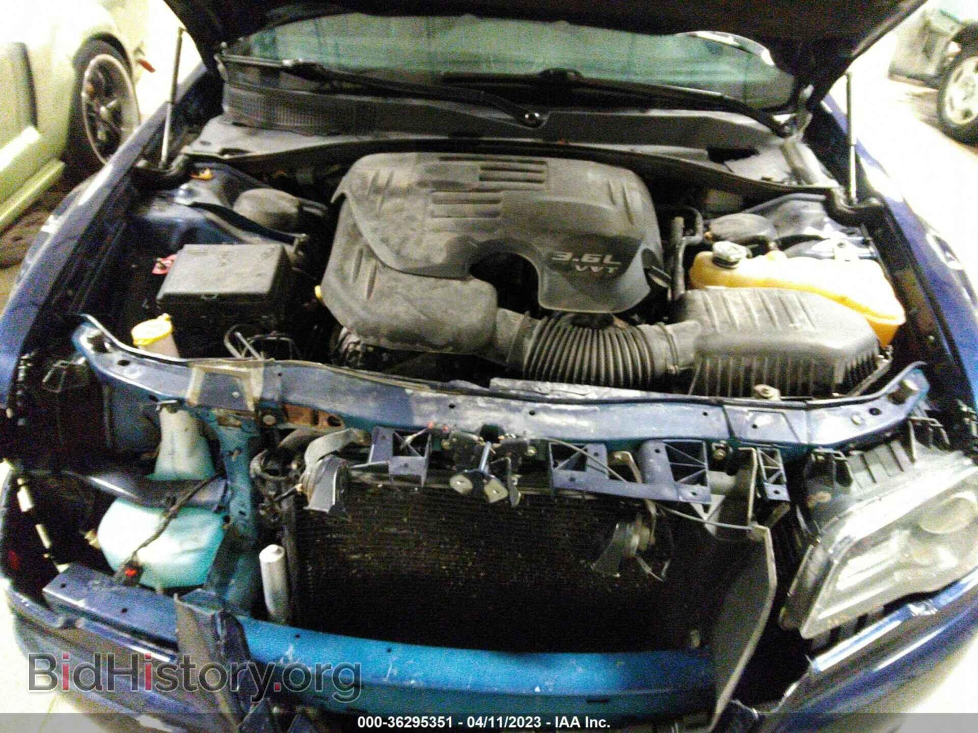 2014 CHRYSLER 300 - VIN: 2C3CCAGG7EH201480 - Фото 10