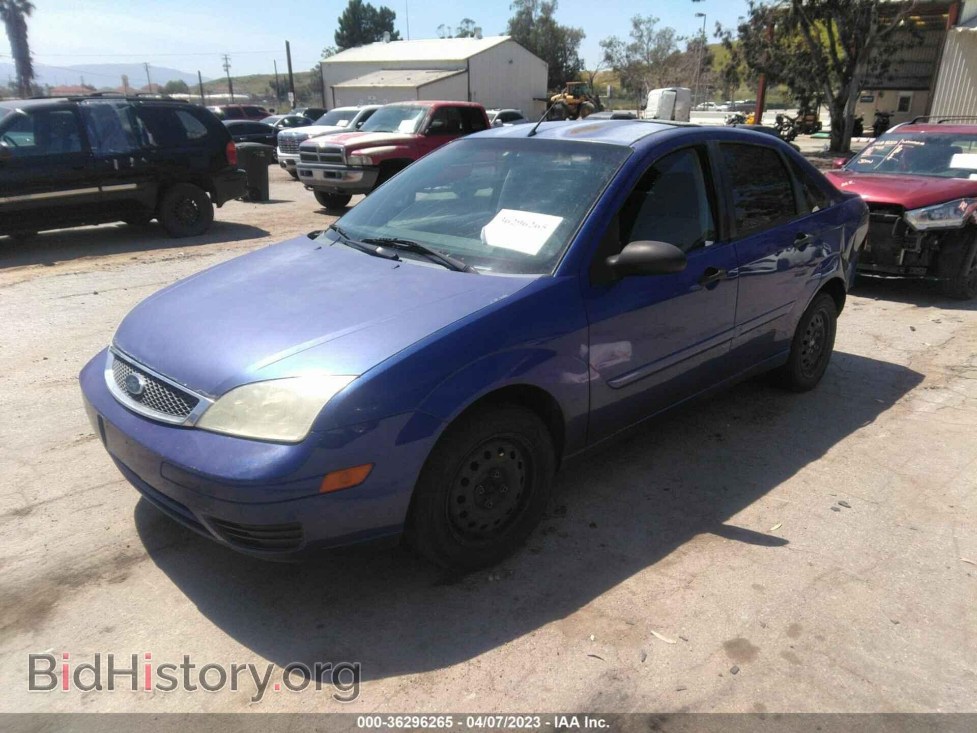 2006 FORD FOCUS - VIN: 1FAFP34N86W129998 - Фото 2