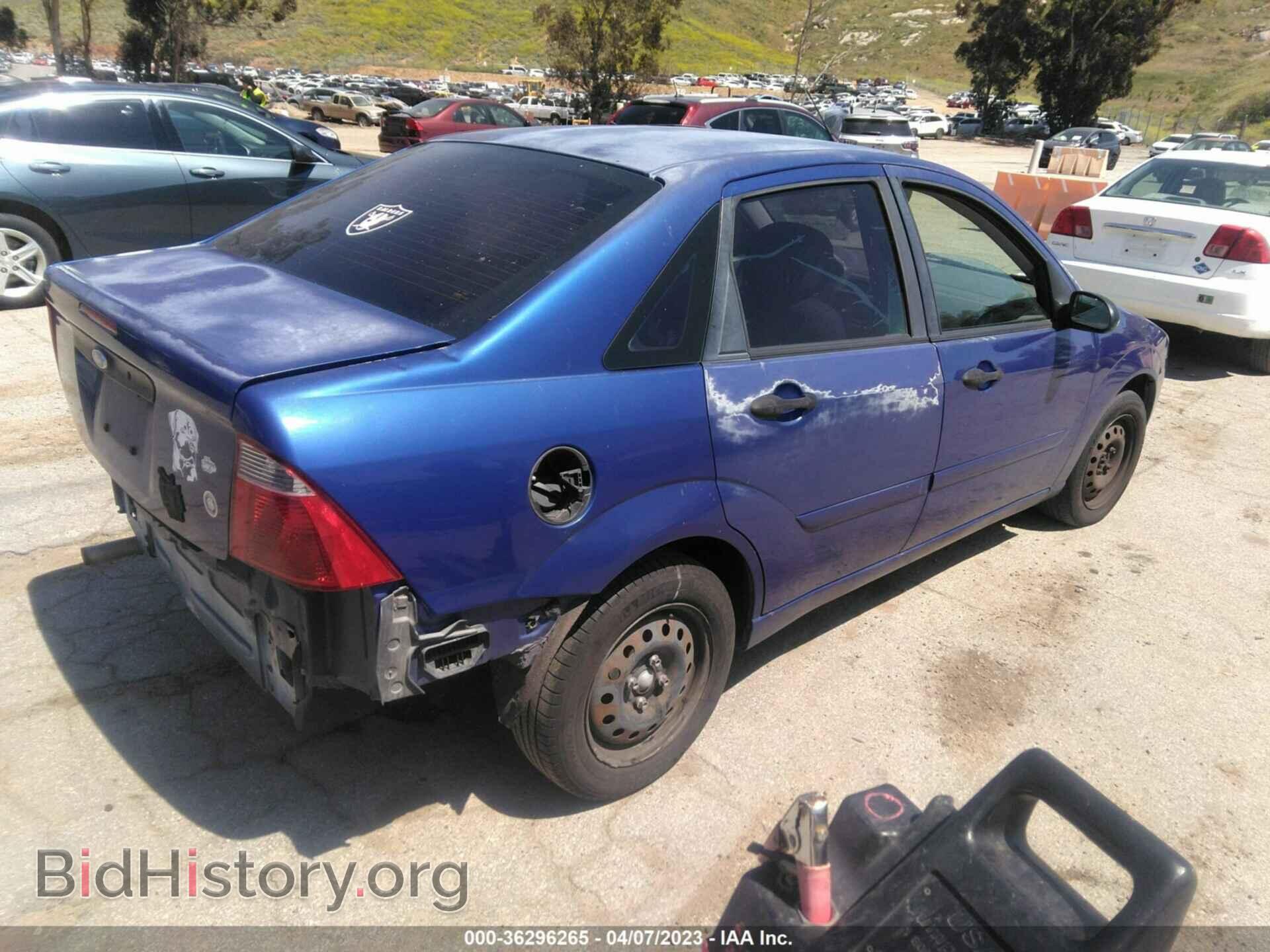 2006 FORD FOCUS - VIN: 1FAFP34N86W129998 - Фото 4