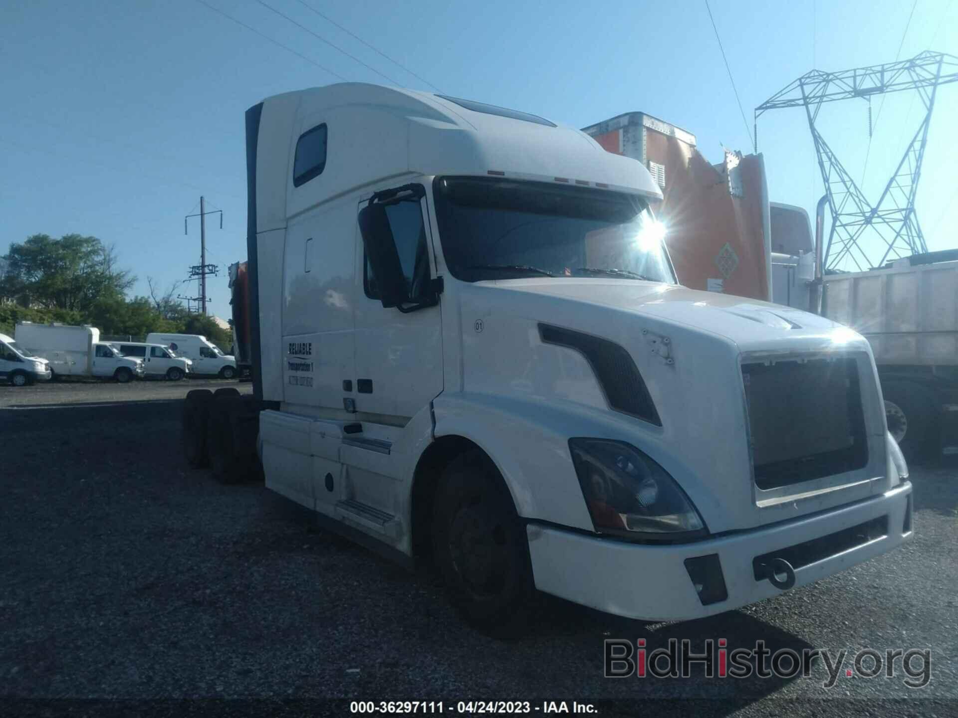 Photo 4V4NC9EH4GN953747 - VOLVO VN 2016